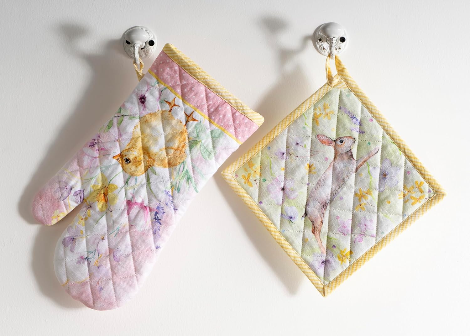 Maison d' Hermine Easter Zest Bundle Set 100% Cotton Set of 3 Kitchen Towels (20 Inch by 27.5 Inch) and Oven Mitt (7.5 Inch by 13 Inch)/Pot Holder (8 Inch by 8 Inch)