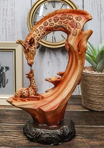 Ebros Gift Wildlife Safari Jirafa Familia Madre Besando Becerro Escena Decorativa en Madera Sintética Resina Acabado Animal Decoración del Hogar