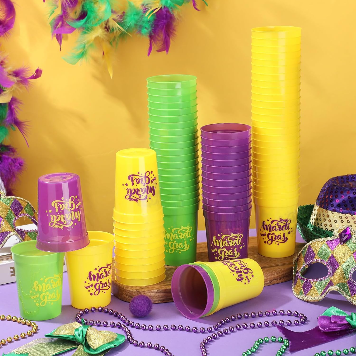 Lallisa 120 Pcs Mardi Gras Plastic Cups Bulk, 8 Oz Reusable Drinking Cups, Mask Pattern Plastic Cups for Mardi Gras Party Carnival Favors