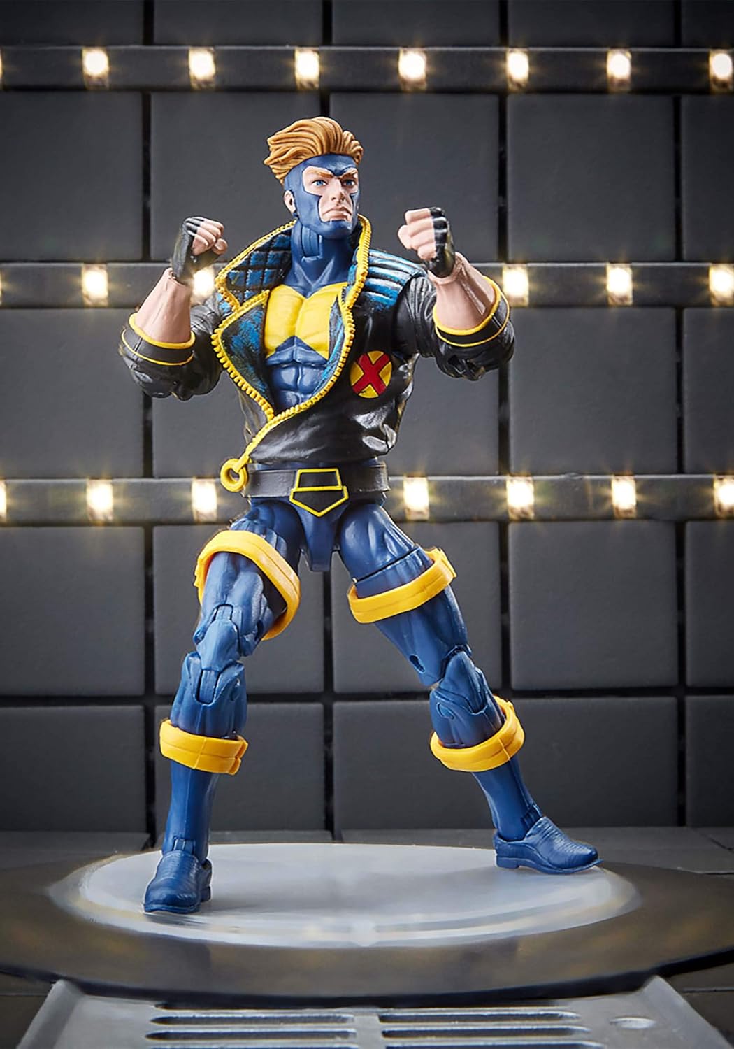 Marvel Classic- Pack of 2 X-Men 15 cm Figures, Multicolour (Hasbro E86135L0), Assorted Color/Model