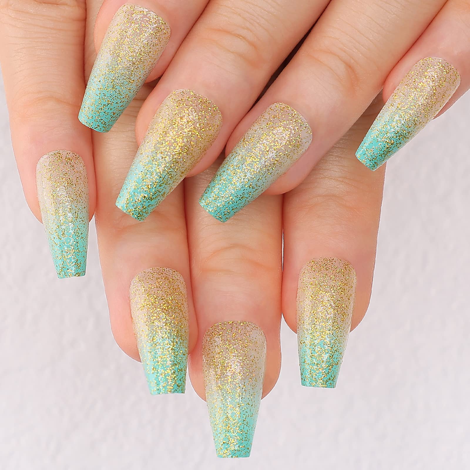 Light Green Ombre Nails Achieve the Perfect Gradient with These Expert
