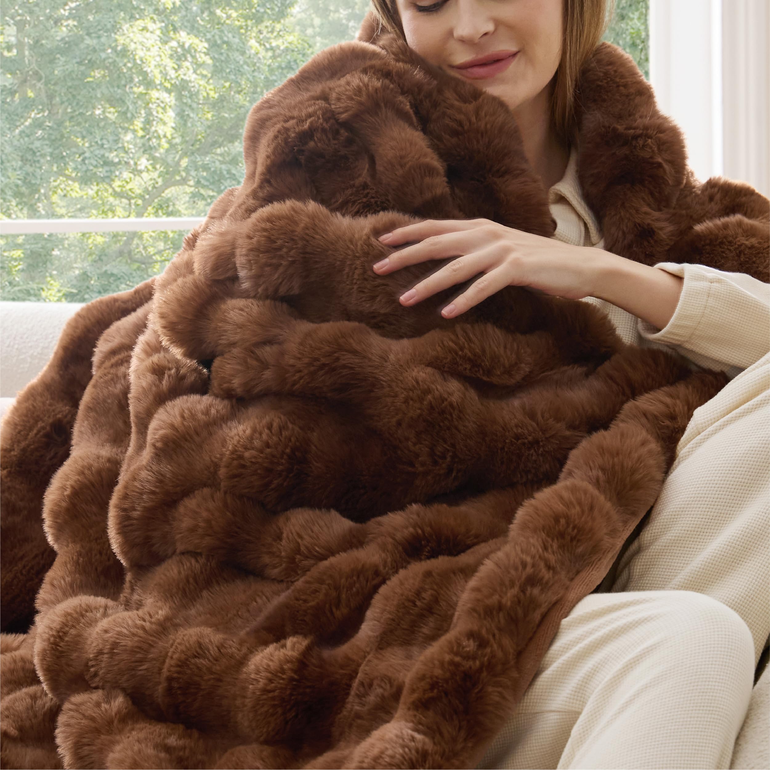 Bedsure Fluffy Bubble Faux Fur Twin Blanket, 60"x80", Tie-dye Dark Brown