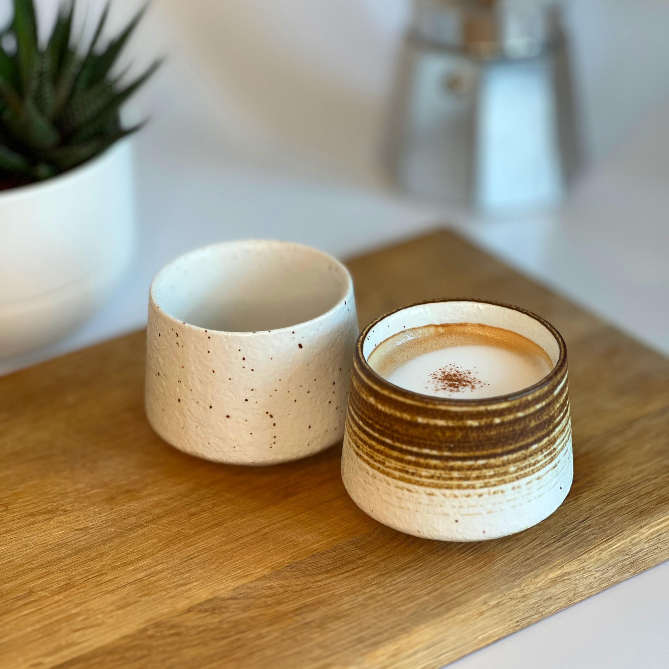 shizuro Set di tazze giapponesi – 2 pezzi da 190 ml – tazza in ceramica di alta qualità per caffè, cappuccino e tè – sostenibile asiatica vintage – design retrò moderno (marrone bianco)