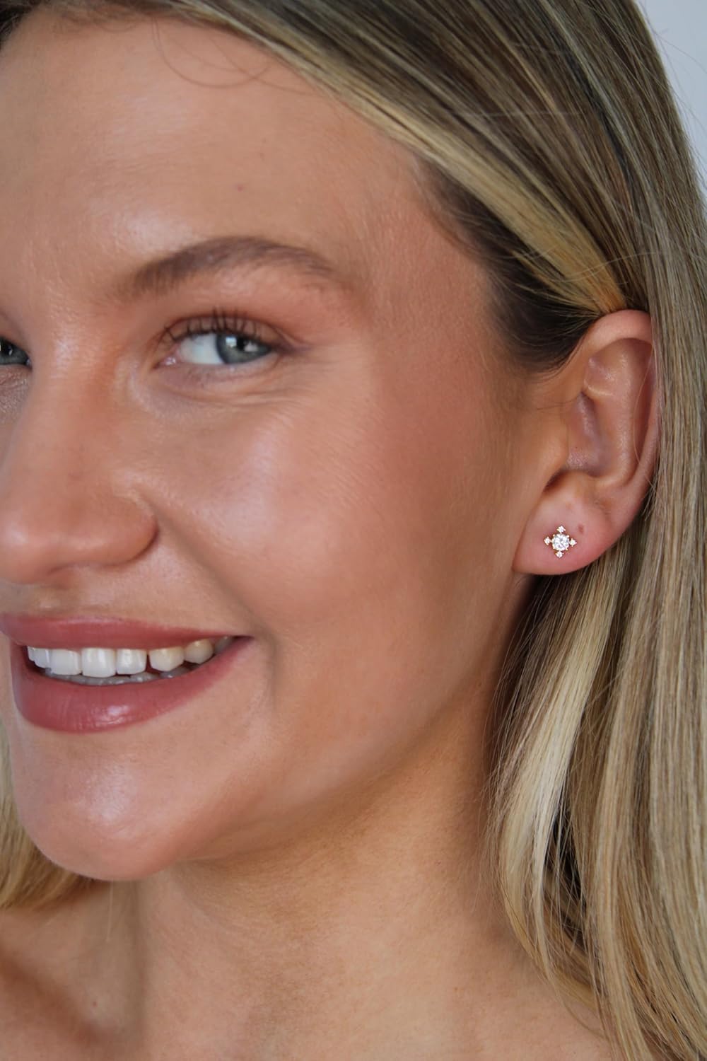 18k Diamond Gold Stud Earrings - Snowflake Gold Plated with Cubic Zirconia, Brass, Stud Earrings for Women Jewelry Gift Non Tarnish Hypoallergenic - Image 3