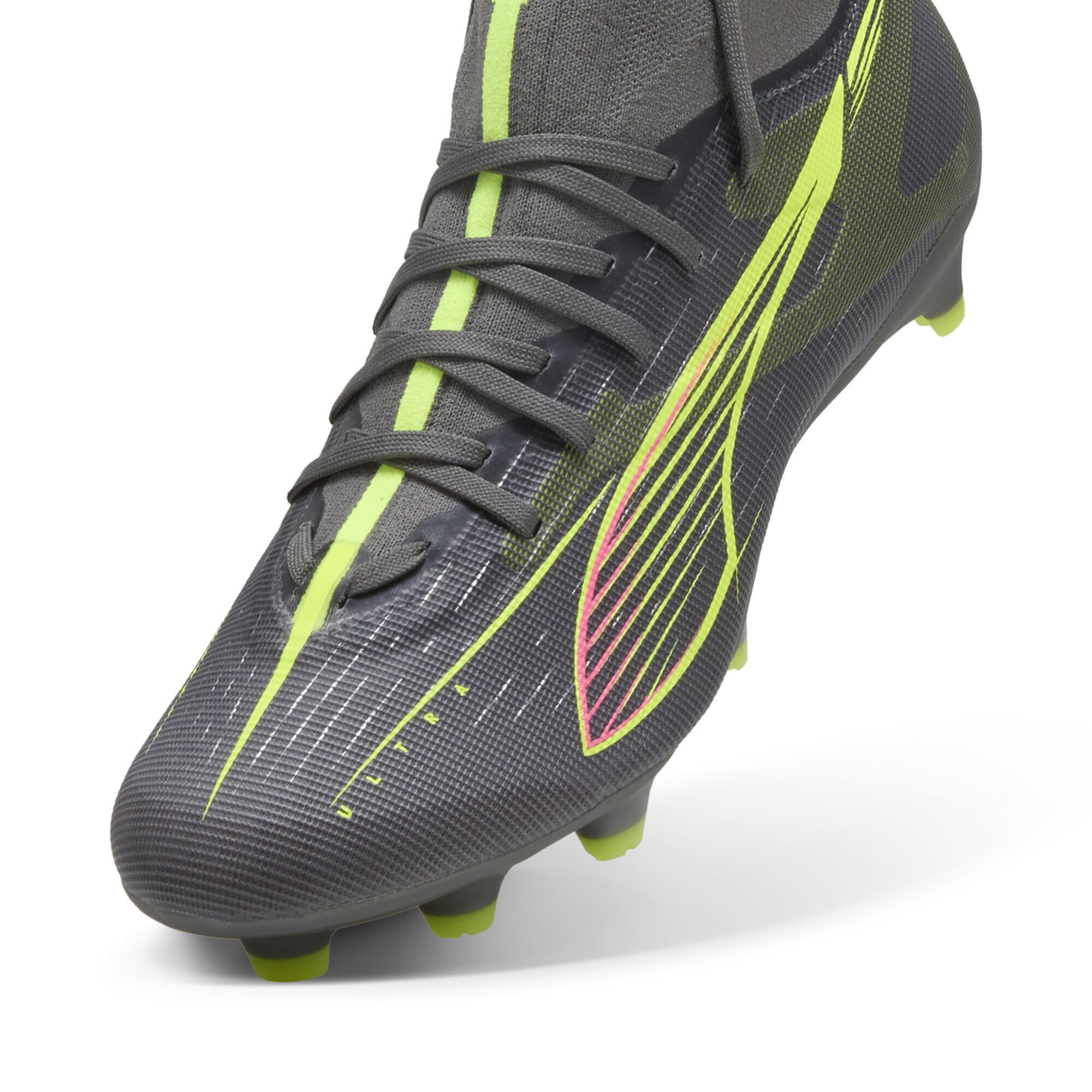PUMA Ultra 5 Match+ FG/AG Wn's Chaussure de footballFemme