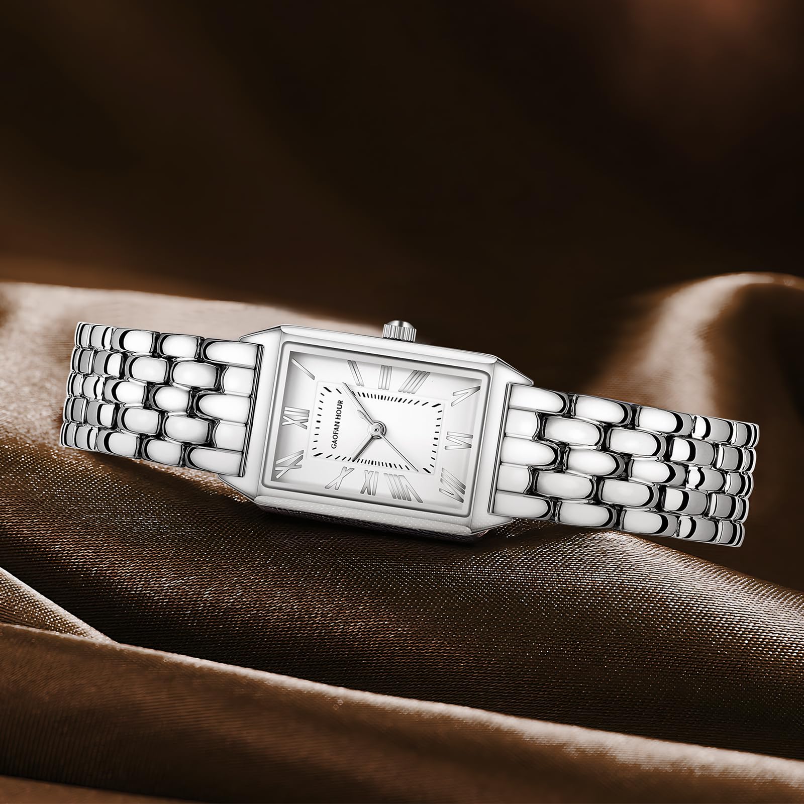 Orologio da donna dorato con cassa rettangolare vintage, quadrante romano bianco, cinturino in acciaio inossidabile, strumento di regolazione incluso, resistente all'acqua