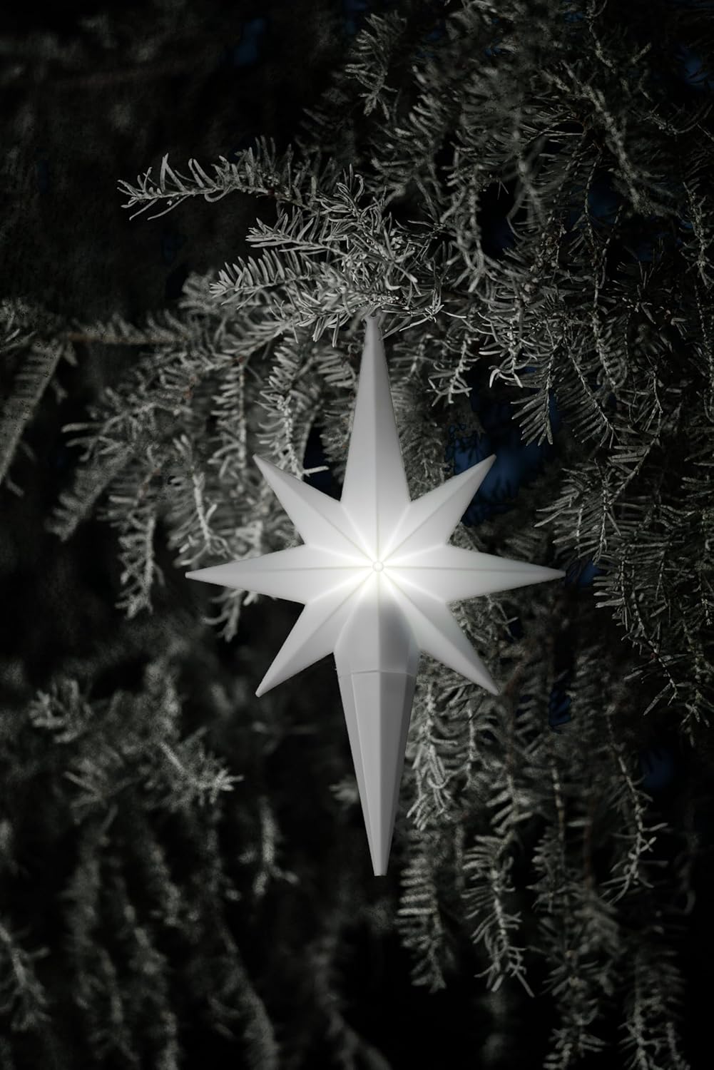 Xodus Innovations WP700 3 Battery Powered Hanging Decorative Outdoor Pulsing 14 inch Star Lights with Sensor Turns-On at Dark