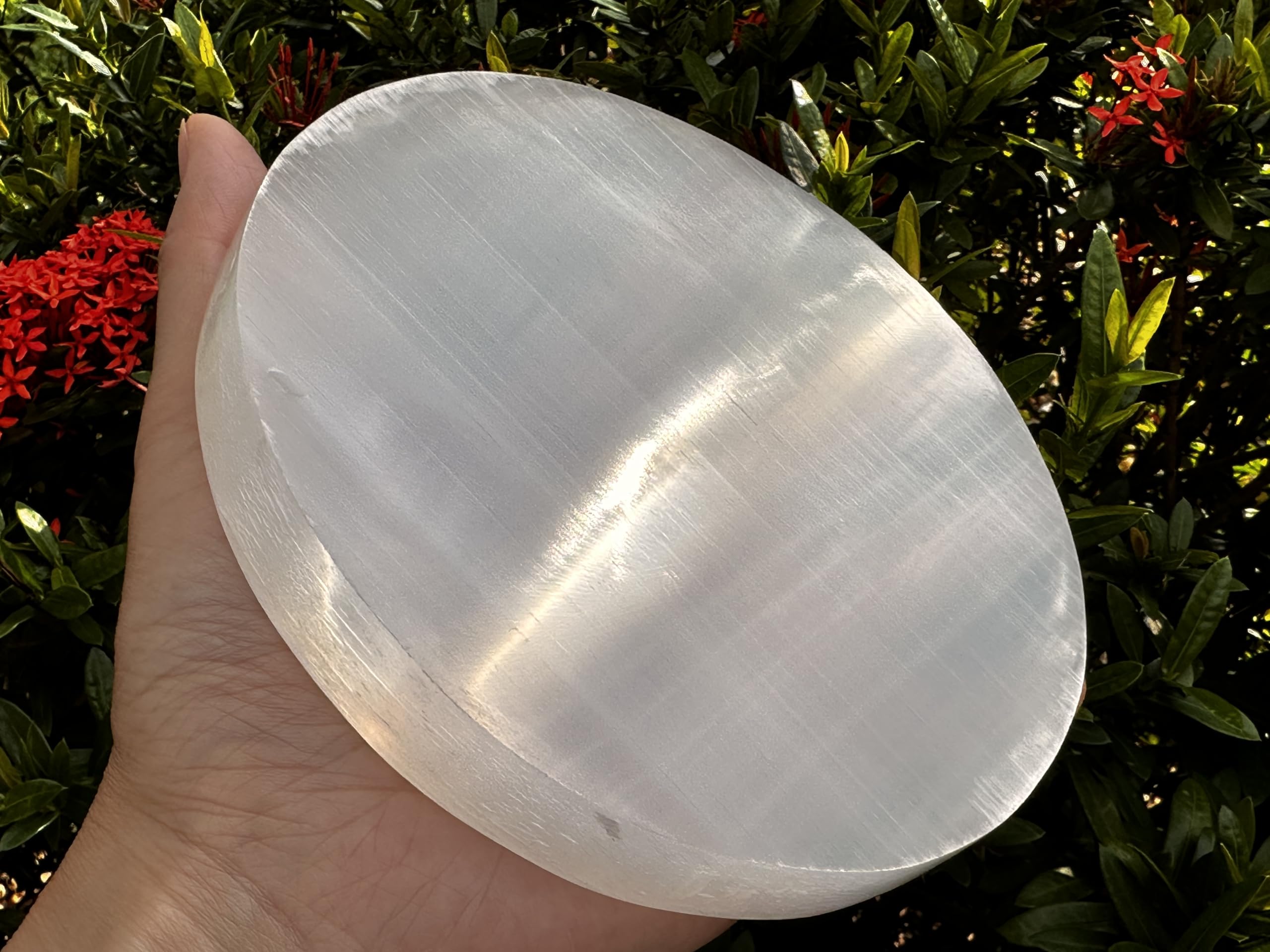 GAF TREASURES Large Selenite Circle Charing Plate, 6