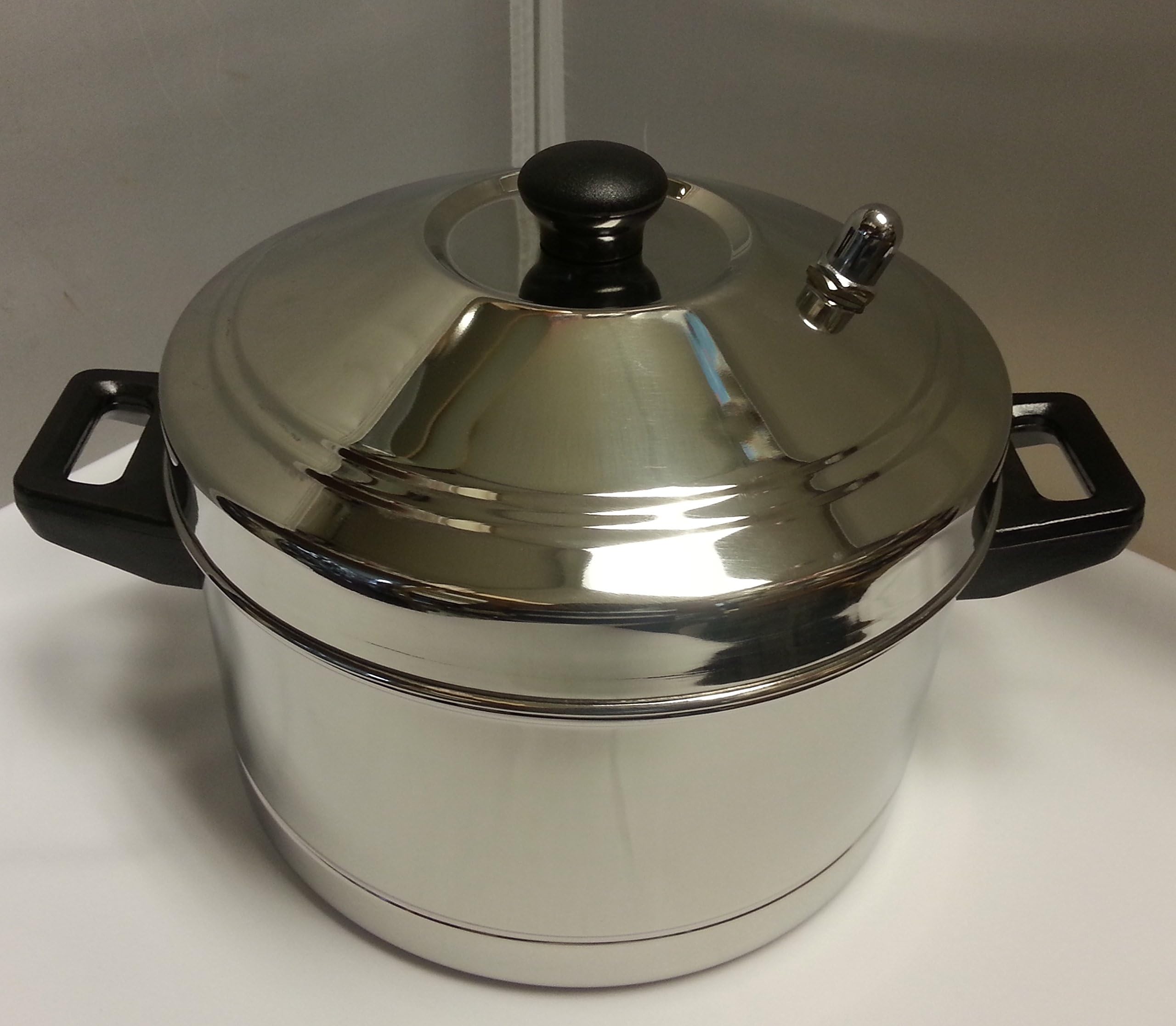 Butterfly Idli Cooker with 5 Regular idli + 1 mini Idli Plates