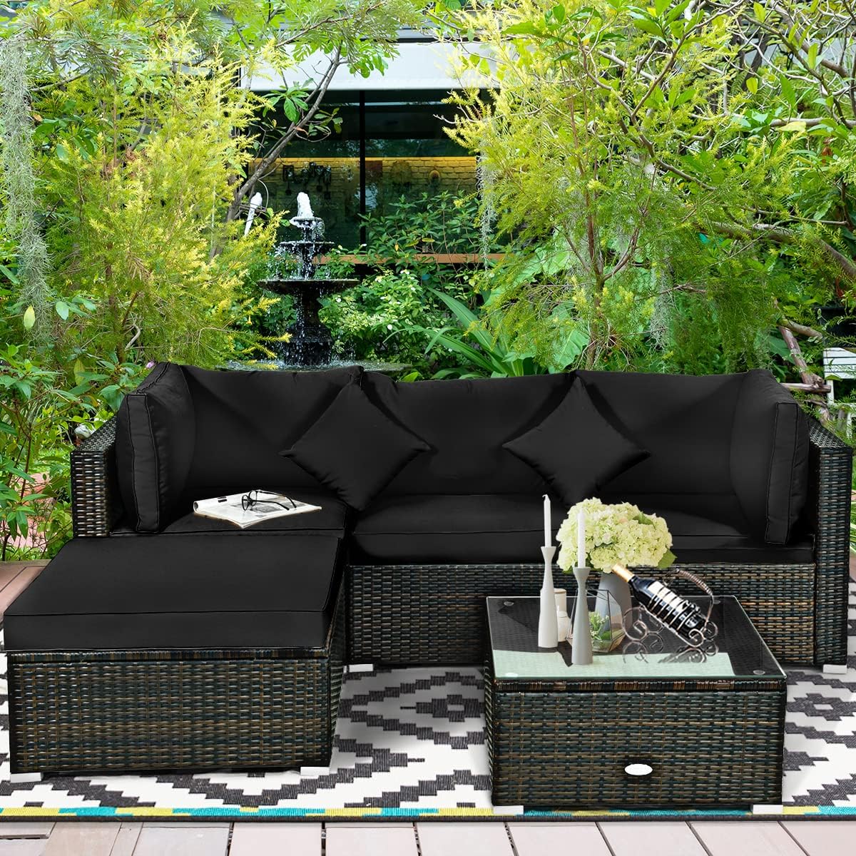 Diagram showing various configurations of the sectional sofa and table