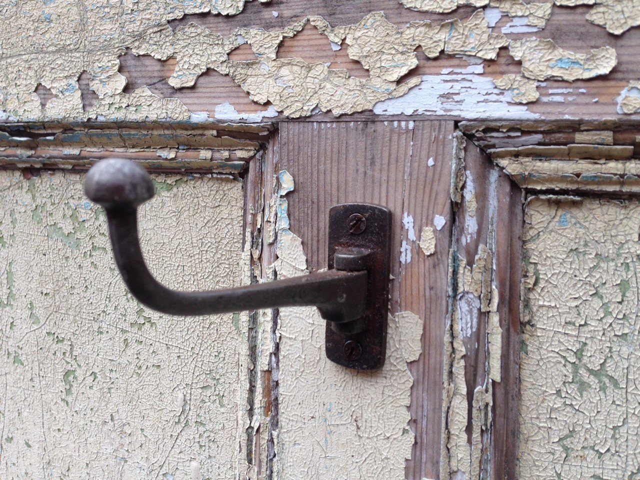 Antiques Warehouse Brown Antique Style Swivel Cast Iron Wardrobe Hook Hat & Coat Utility Hook