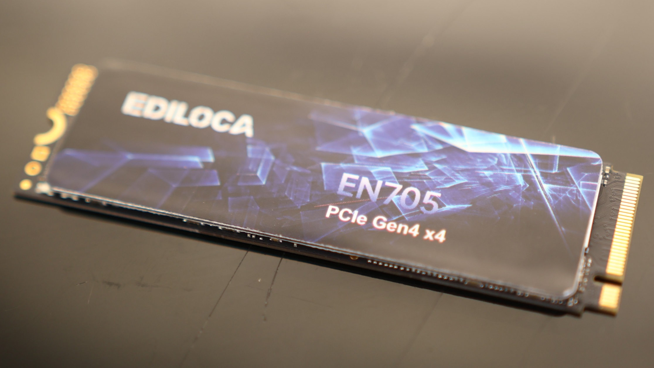 Watch Taking A Look At The Ediloca EN705 SSD 1TB PCIe Gen4 on