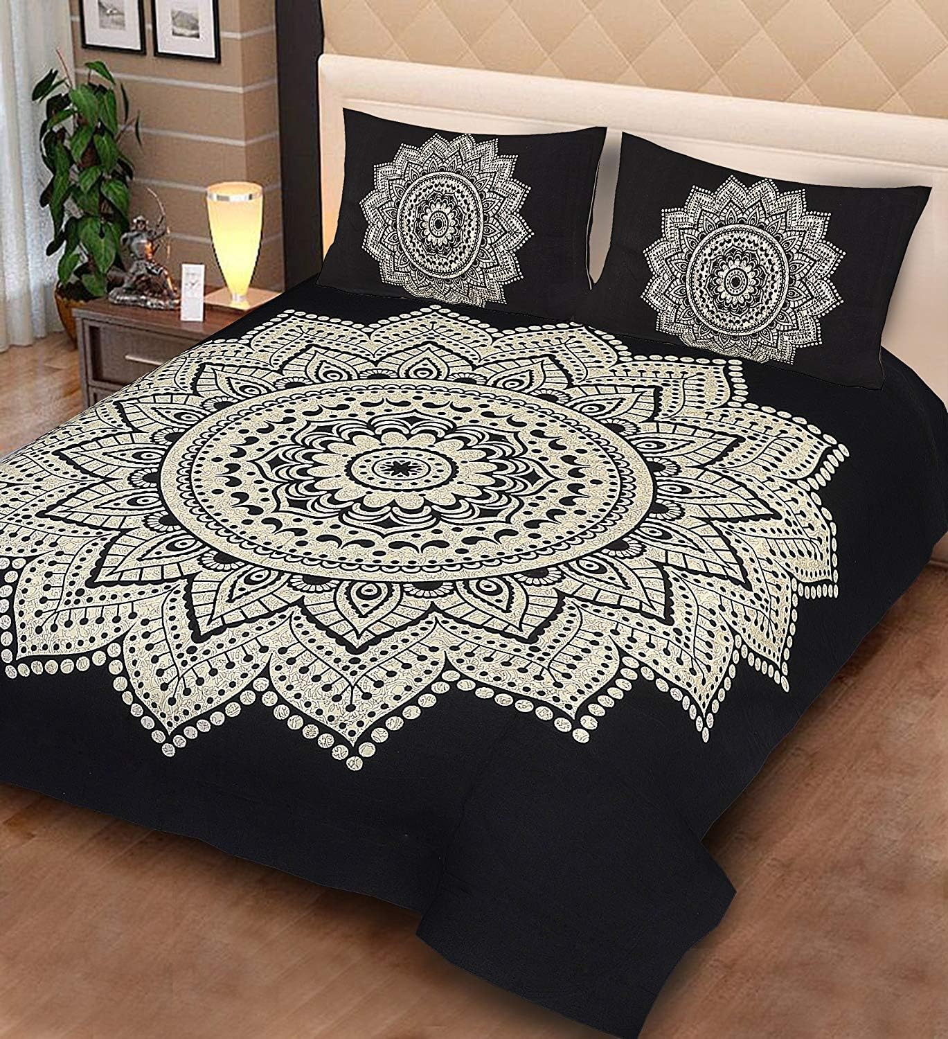 TheUrbanStreet 100% Cotton Double Bedsheet with 2 Pillow Covers - Dark Black, Battik Star