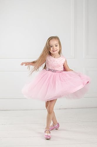 Girls in pink dress Clearance