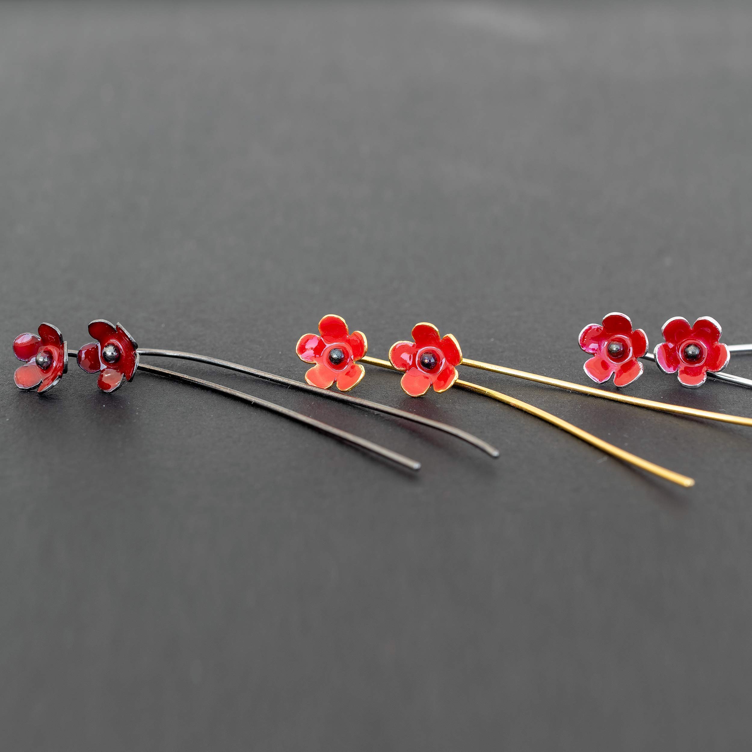 Lange Statement Ohrhänger Ohrringe aus 925 Sterlingsilber - Mohnblumen mit Roter Emaille - Nickelfrei & Hypoallergen - Handmade by Emmanuela