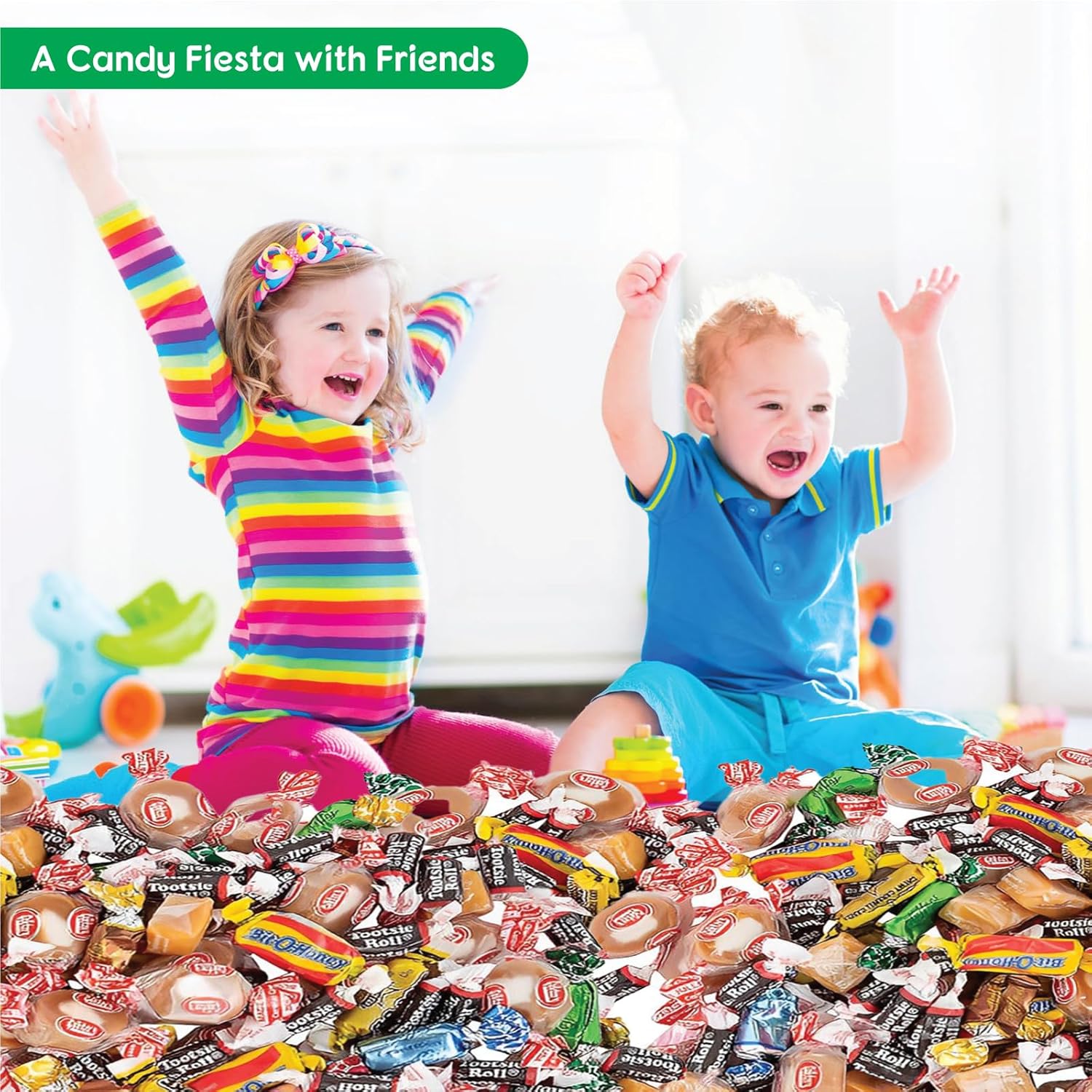 Fun Express Chewy Candy Variety Pack Fun Size 4 lbs - Bulk Individually Wrapped Assorted Mix for Halloween, Pinata, Party Favors, Classroom & Office | 275 Pieces Mixed Candy Assortment