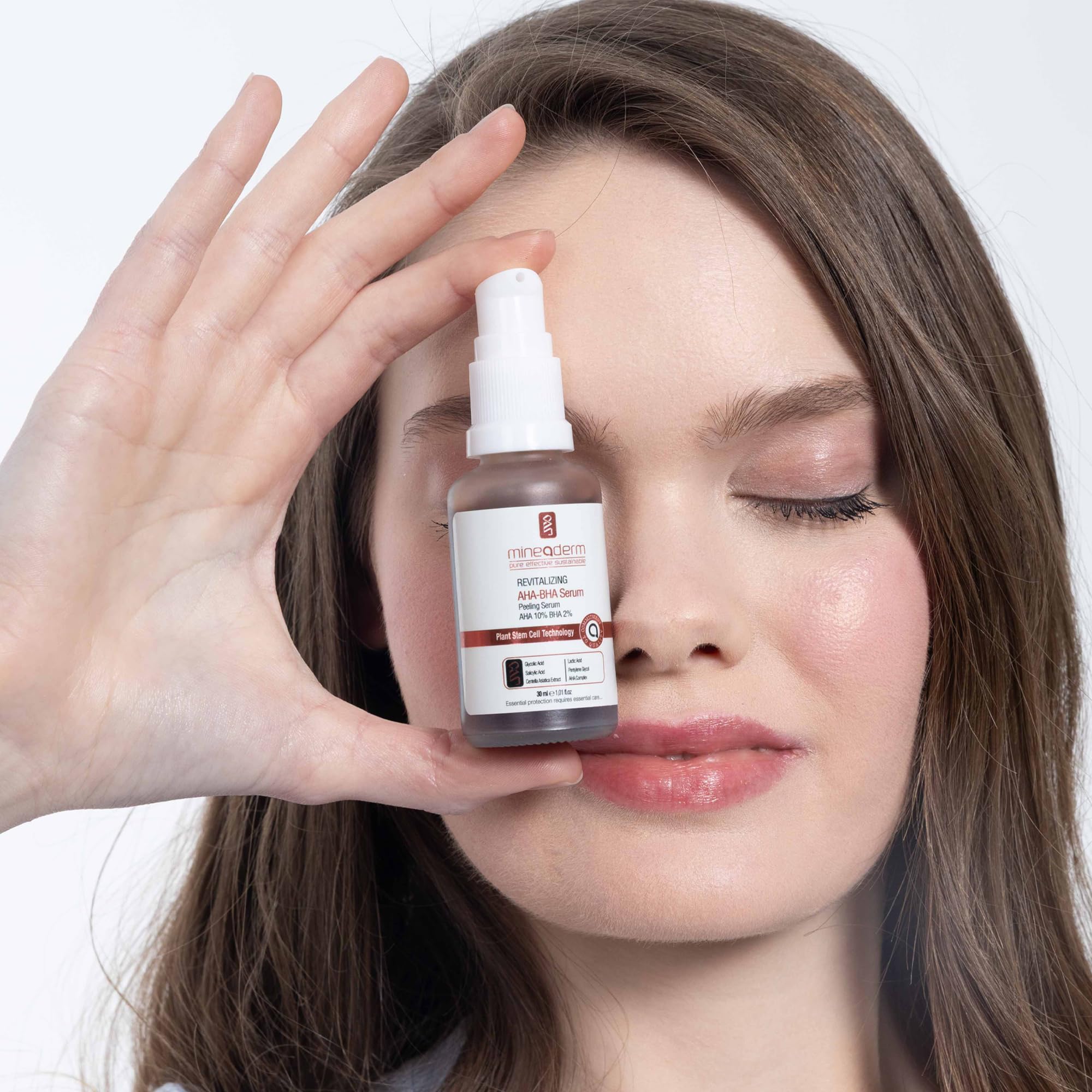 Mineaderm Revitalizing Aha-Bha Serum 30 ml