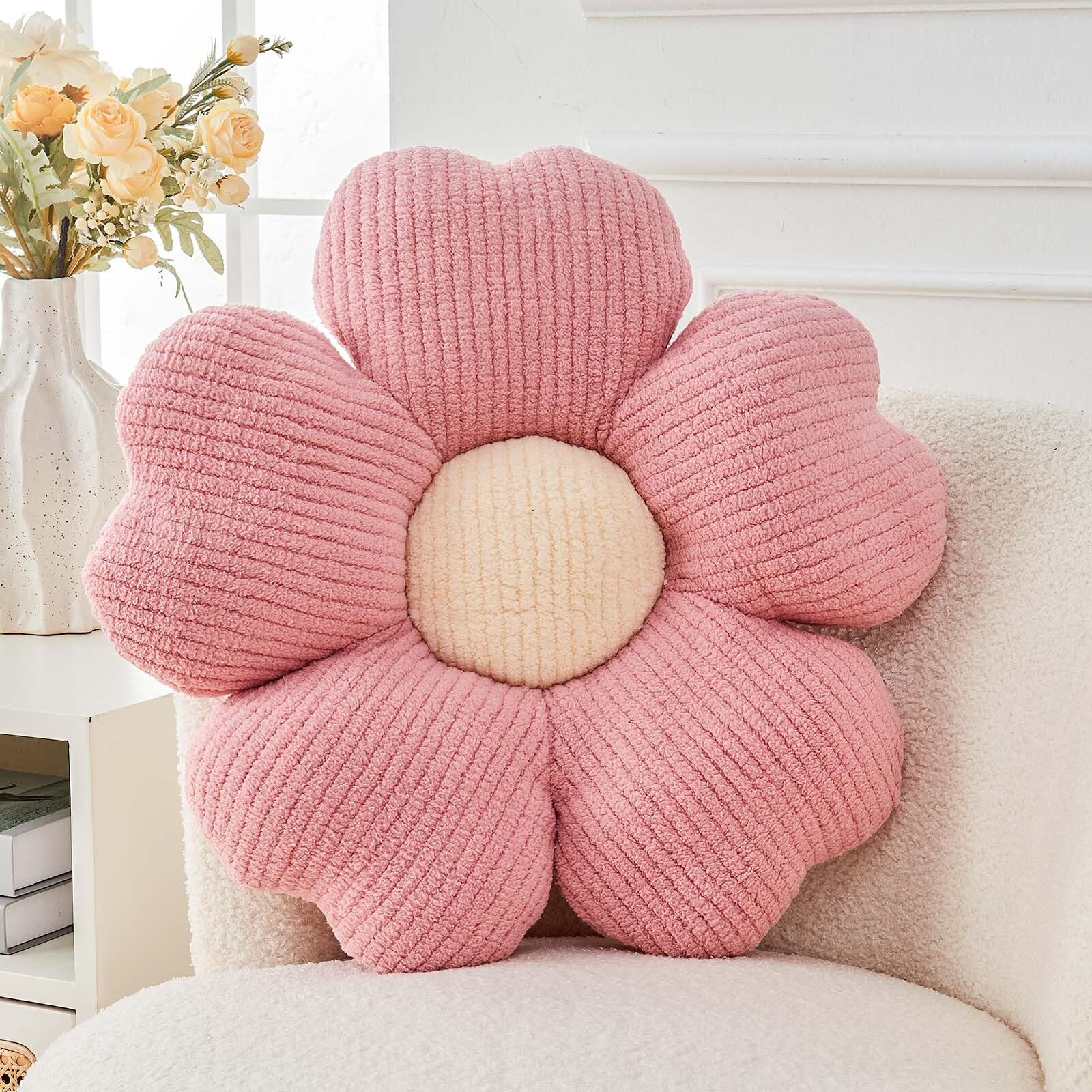 Kcvvcr Flower Throw Pillow, Cute Flower Shaped Pillow Decorative Throw Pillow for Bed Couch, Soft Daisy Pillows Floor Seating Cushion Cushions (19.6 Inch Pink)