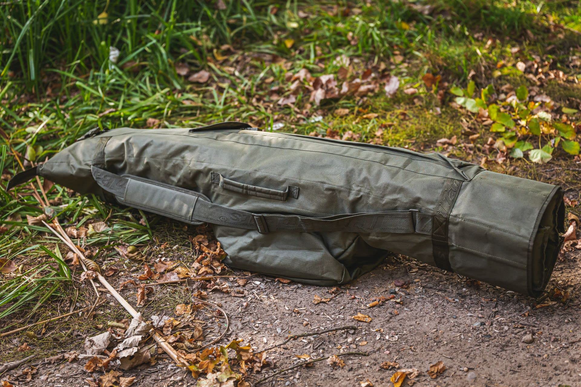 Tandem Baits Enforcer Holdall Angeltasche Angelrute Karpfenruten-Tasche für Dreiteilige Rute Rutenfutteral Karpfen Angeln Tasche Karpfen Fischen Zubehör Ruten- und Rollenschutz Angelzubehör 12/13 Fuß