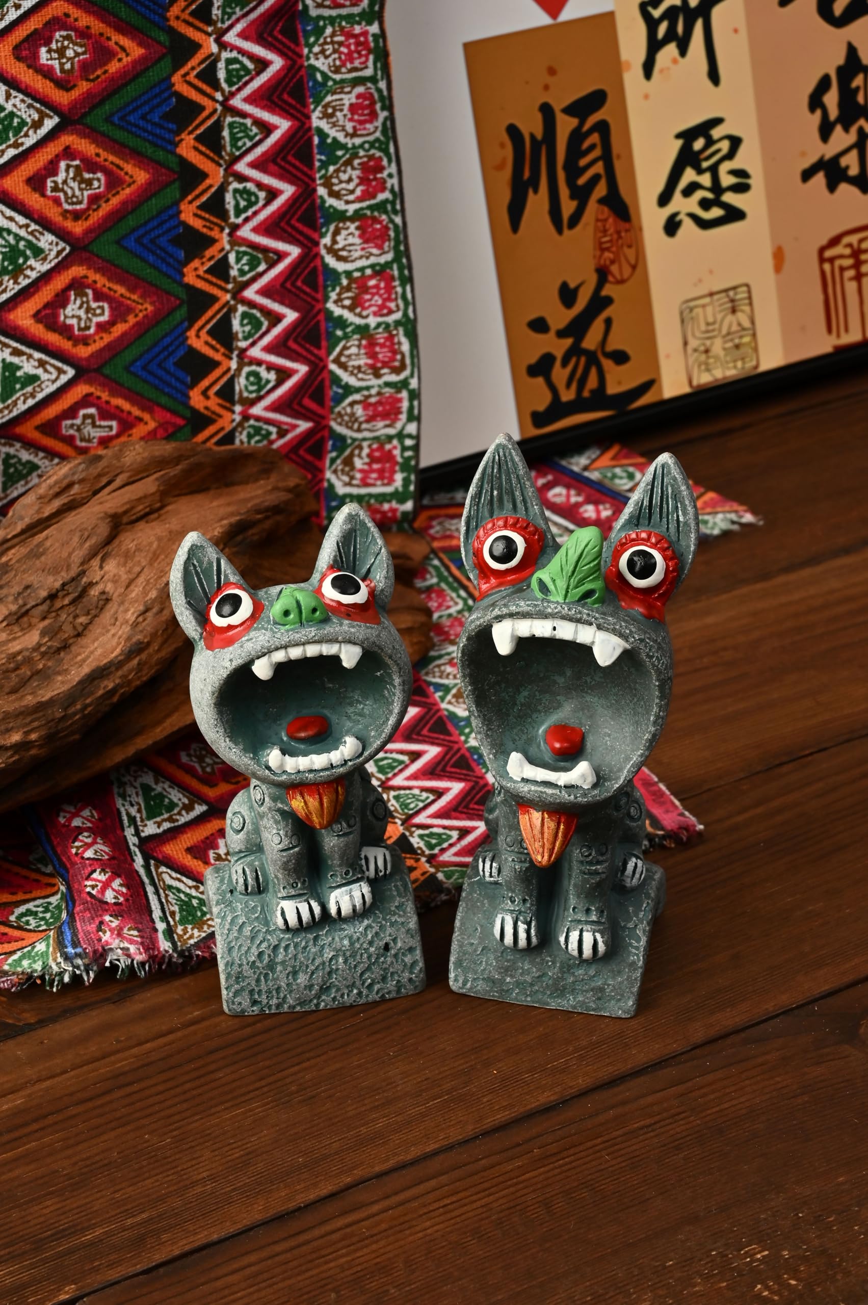 Amazon.com: Qyuena Pair of Yunnan Tile Cat Figurines Represents
