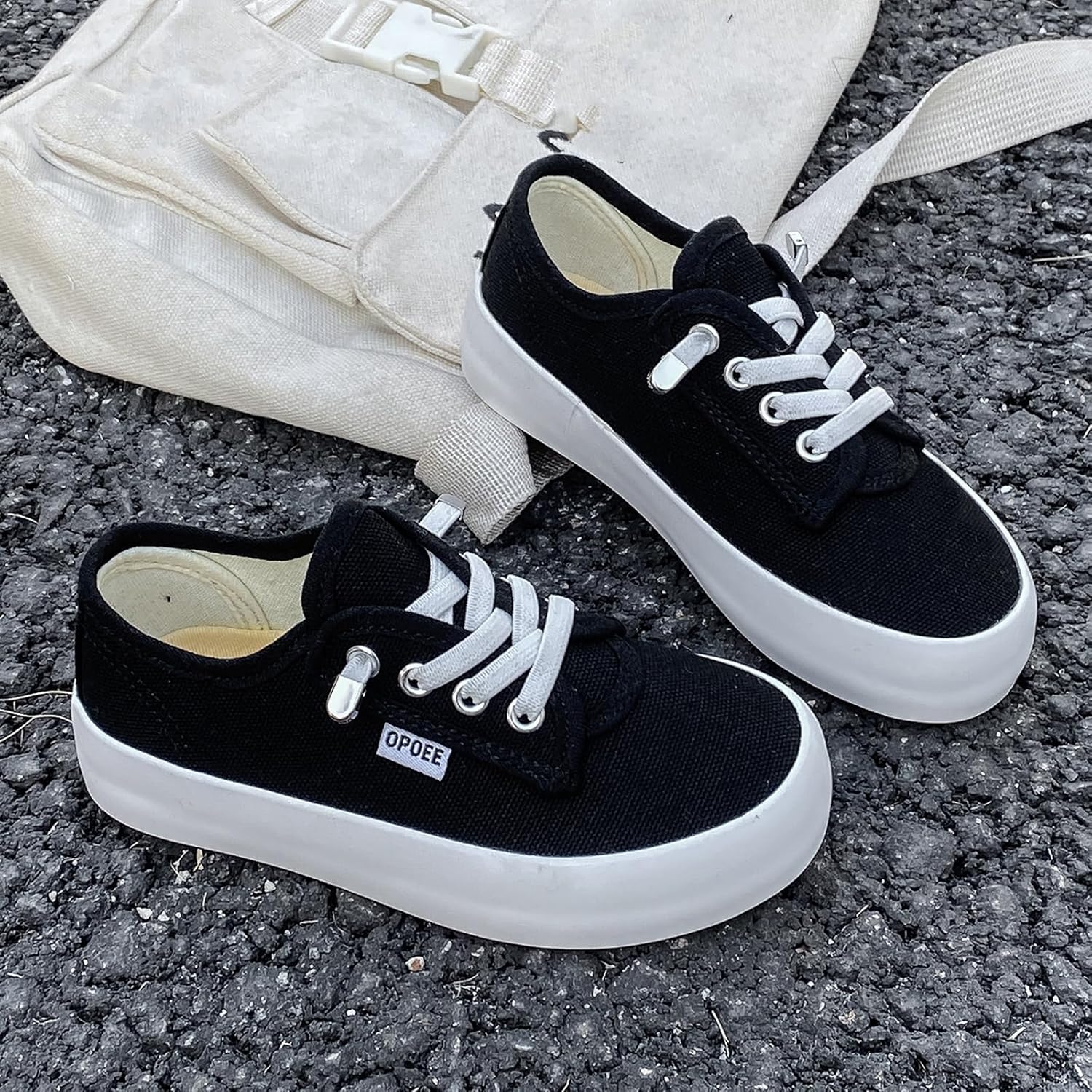 Children's Sports Shoes Boys and Girls, Low Cut Children's Canvas Shoes, Wide Fitting Lazy Skateboard Shoes White Toddler Shoes Girls Sneakers - Image 3