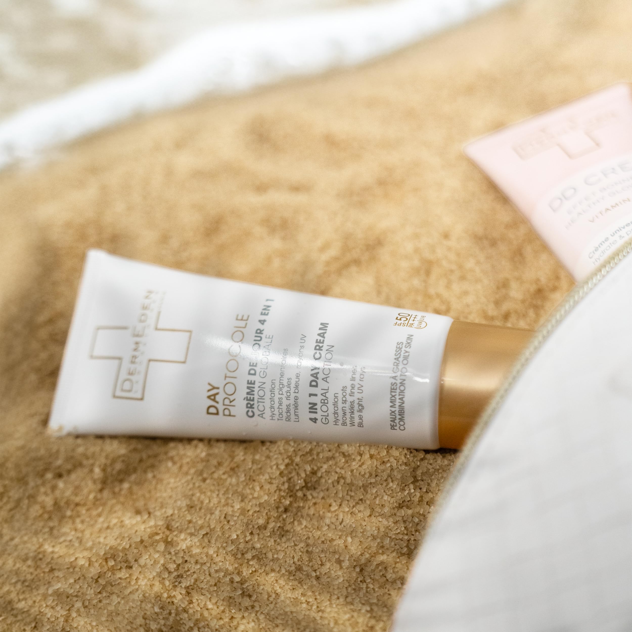 DermEden - Crema da giorno 50 ml per pelli da miste a grasse SPF 50-4 azioni in 1 - Protezione completa contro gli effetti nocivi della luce - Anti-macchie e anti-infiammatorio - Prodotto in Francia