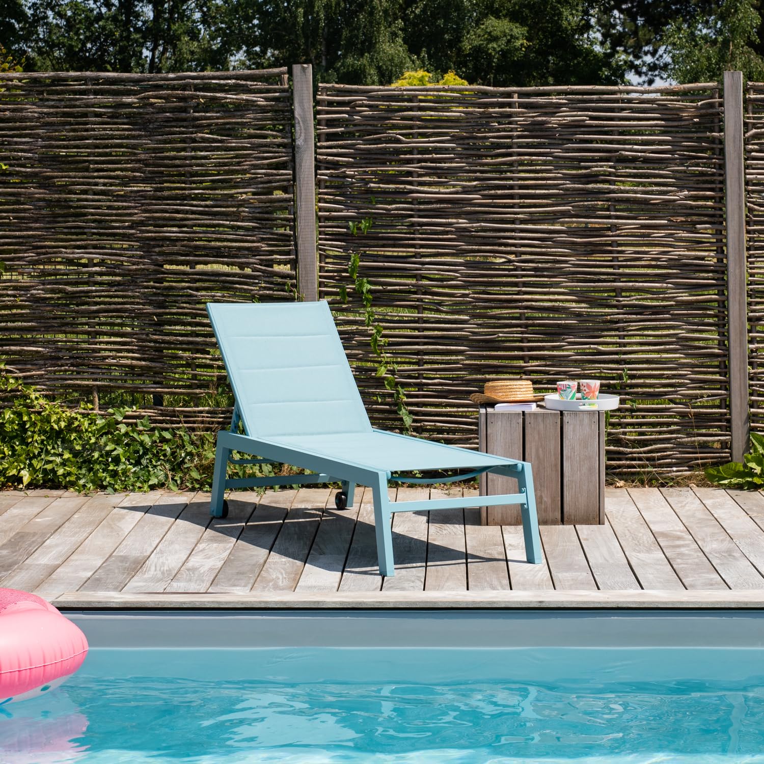 Happy Garden Bain de Soleil Barbados en textilène et Aluminium Bleu Clair. Transat d'extérieur Multi Position.