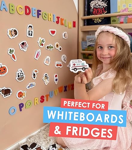 Miniatura 3 de Curious Columbus Objetos magnéticos y letras. Juego de 78 imanes de espuma que incluyen 52 imágenes y 26 imanes del alfabeto mayúsculas de la A a la