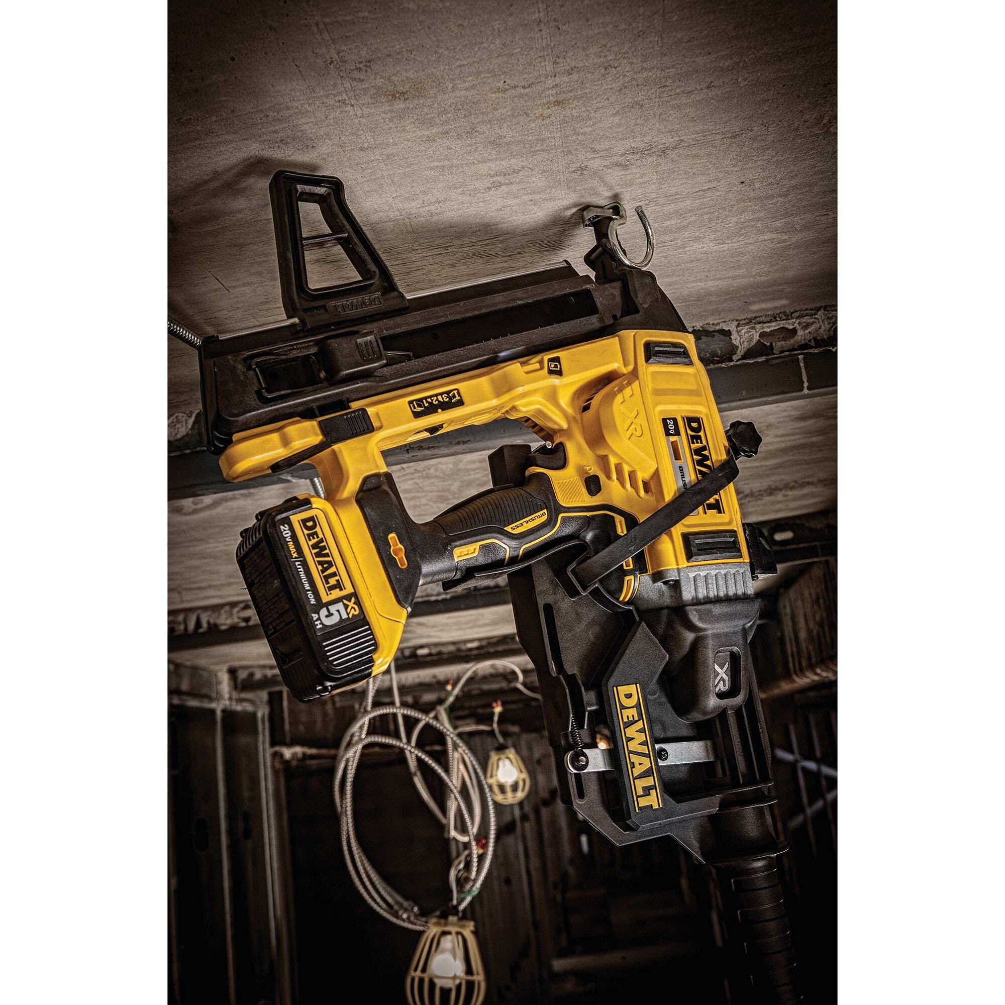 DeWalt DCN8903017 Clavos para DCN890-liga de Metal (XD) (3.0mm x 17mm), Multicolore
