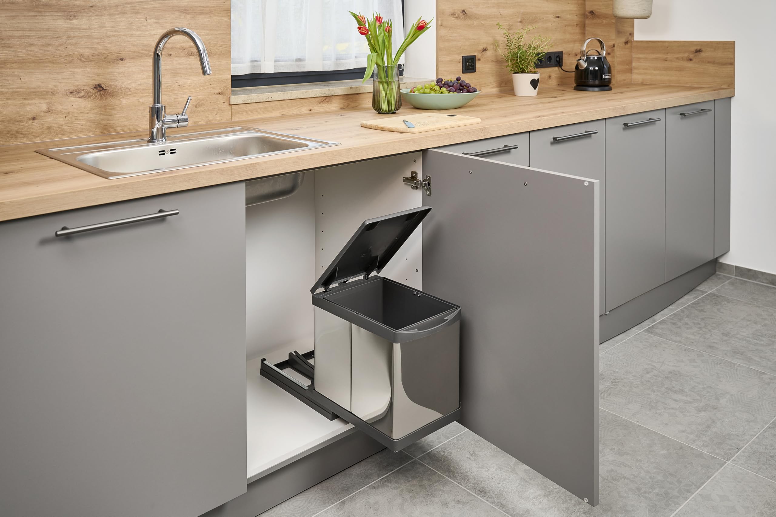 Aspira Home Müllomatic PRO 1 | SMART Einbau Mülleimer Küche ausziehbar, Abfallsammler für Unterschrank mit automatischem Auszug beim Türöffnen, 1 x 16 L Inneneimer, Edelstahl Kunststoff