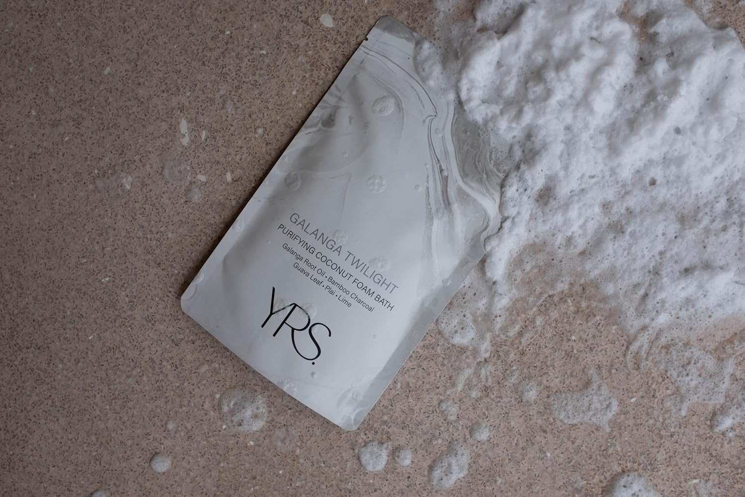 YRS Galanga Twilight Purifying Coconut Aromatherapy Foam Bath, Bamboo Charcoal, Citrus, and Epsom Salt Natural Bubble Bath - Image 2