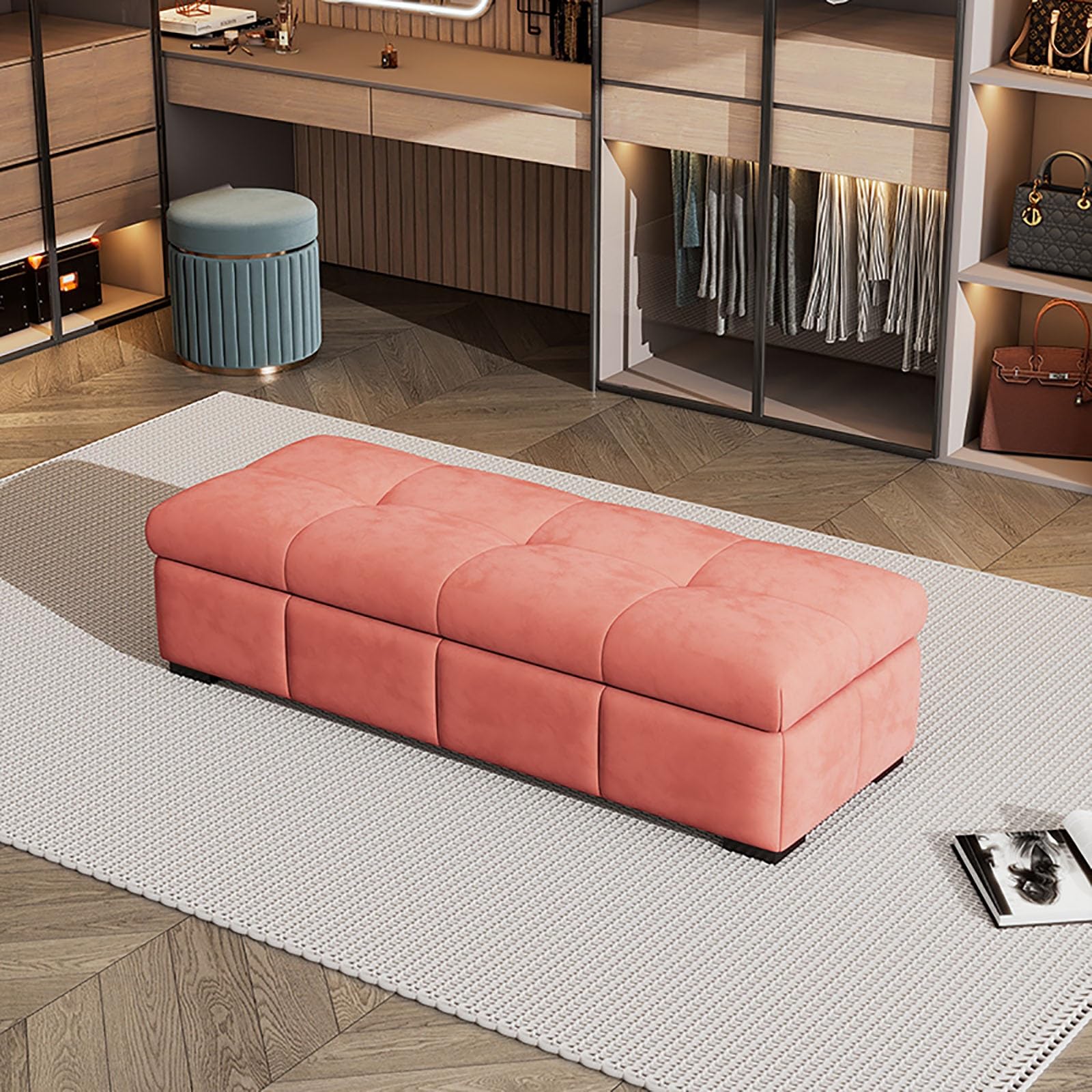 Siège polyvalent en velours gris pour optimiser les petits espaces
