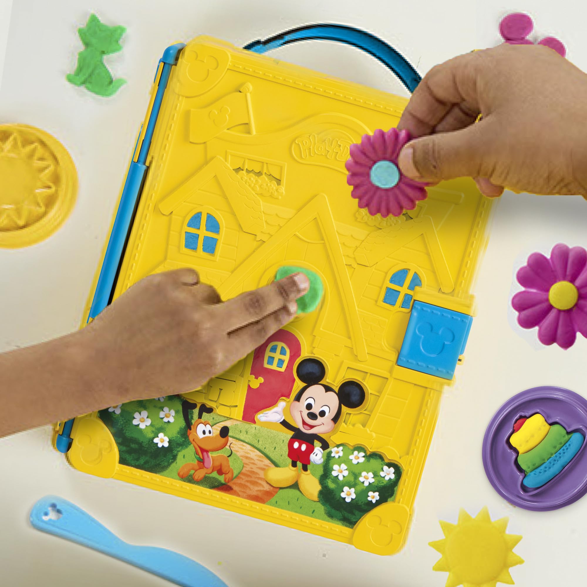 Zestaw do zabawy Play-Doh Disney Junior Lepione opowieści, przenośna zabawka ze schowkiem, przedszkolne zabawki plastyczne dla dzieci w wieku od 2 lat