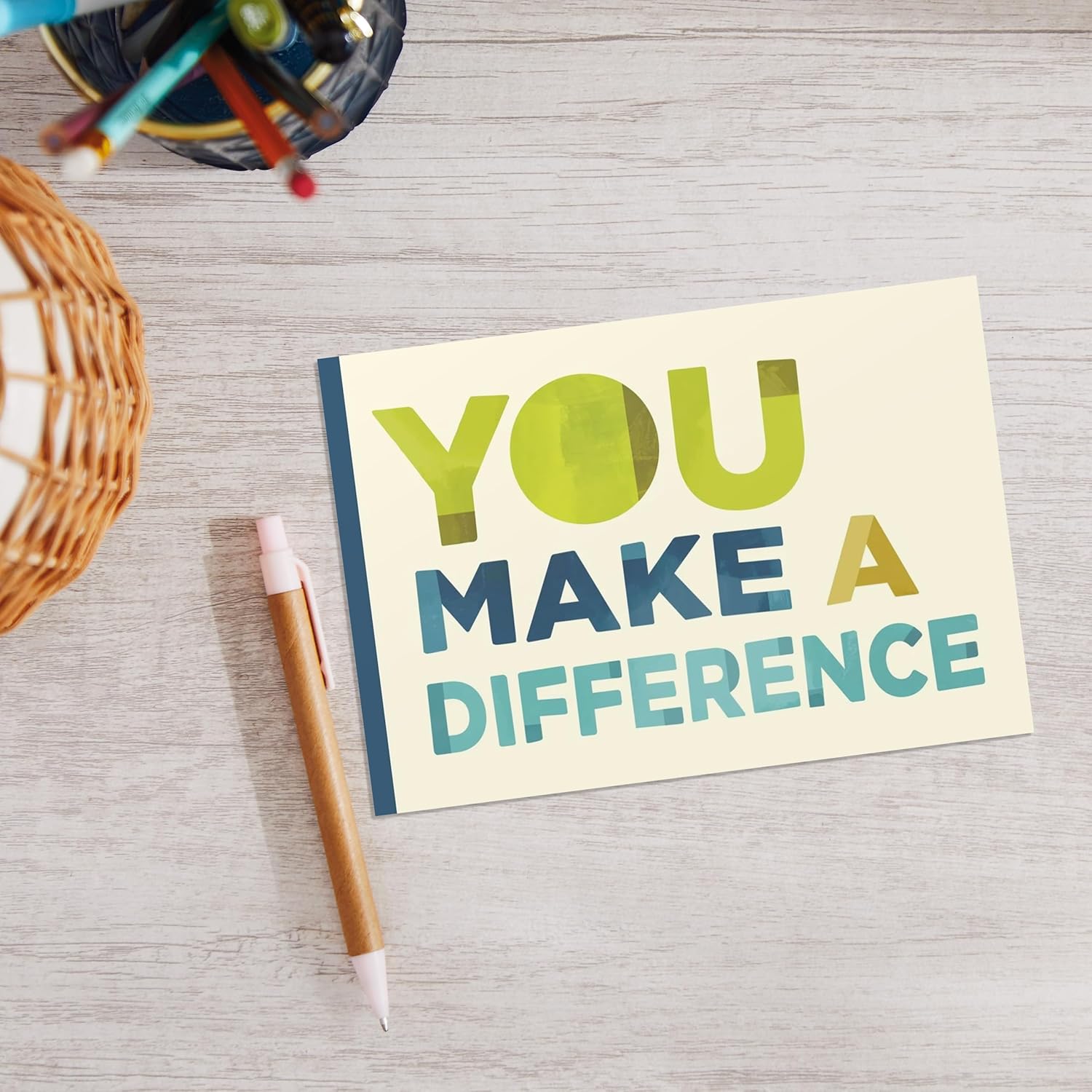 Hallmark Business Bulk 100 Pack Appreciation Cards for Employees & Volunteers (You Make a Difference), 5 x 7 Cards, Message Inside, Envelopes Included