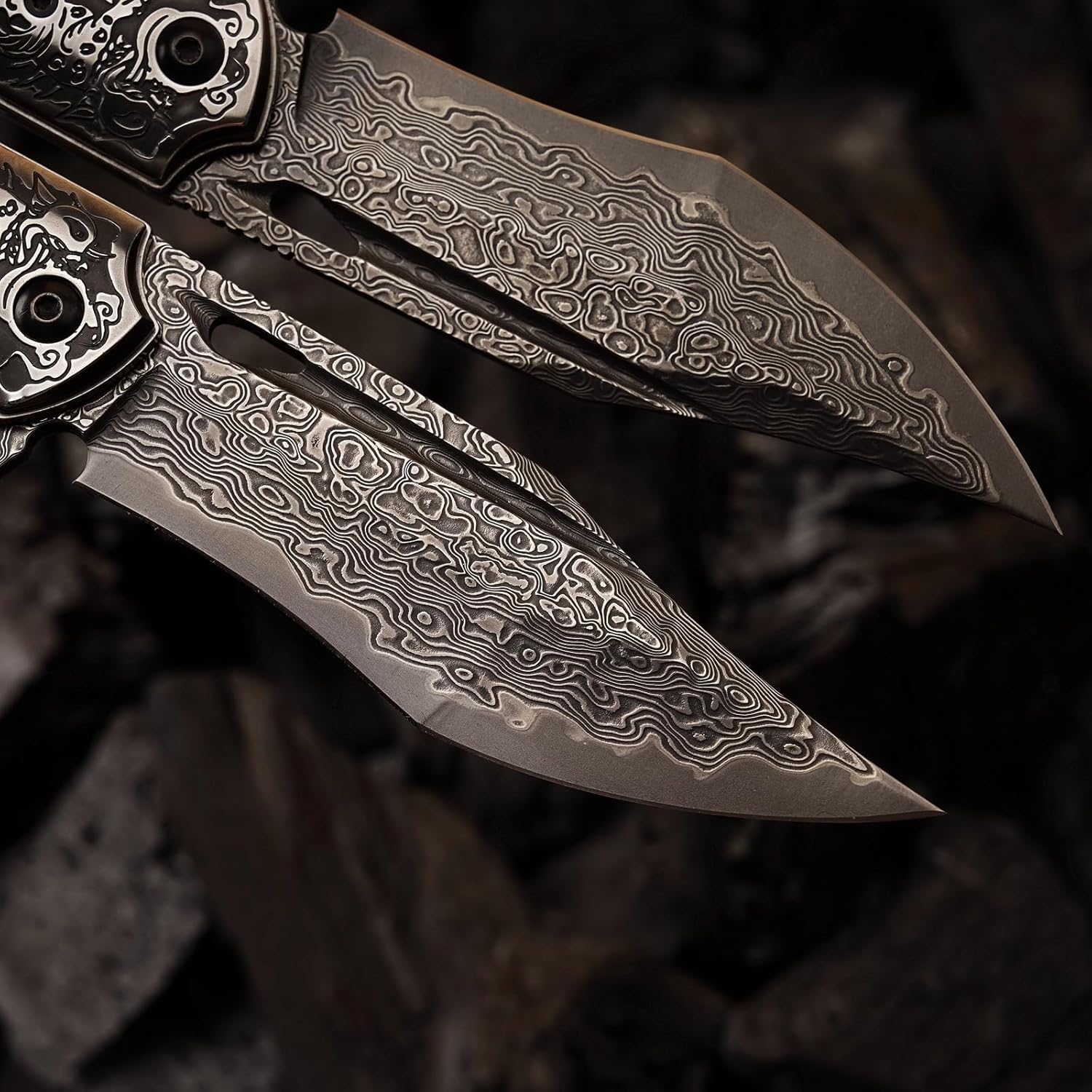 Damascus Steel Folding Knife, 3.6 "Stable Wood Handle, Camping Tactical Outdoor Knife with Clip for EDC, Gift for Husband Dad Ladies and Men