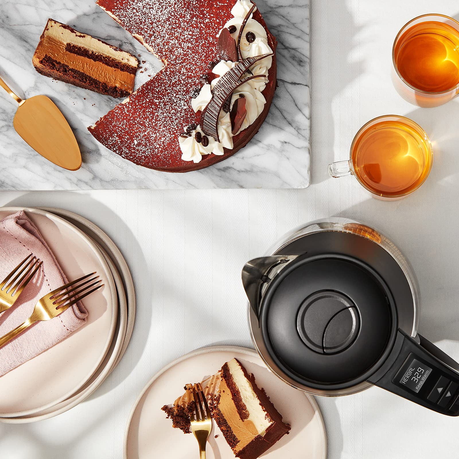 Chefman Digital Electric Kettle with Rapid 3 Minute Boil Technology, Custom Steep Timer and Temperature Presets, Bonus Tea Infuser, Rust and Discoloration Proof, 1.8 Liter, Matte Black, 1500W