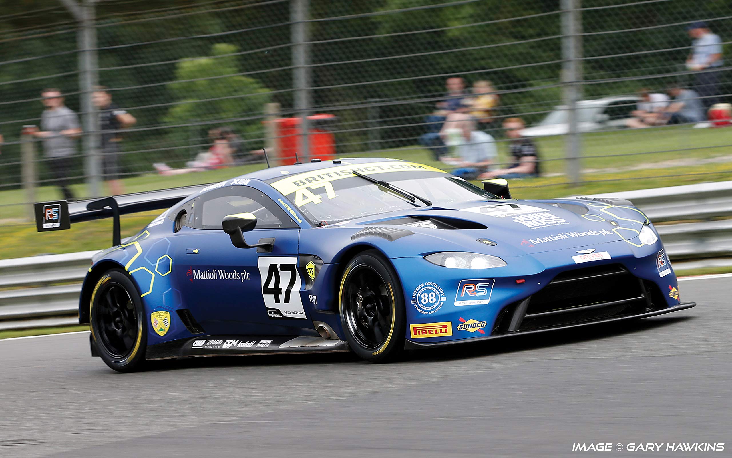 Scalextric C4076 Aston Martin Vantage GT3 - 2019 TF Sport British GT Car