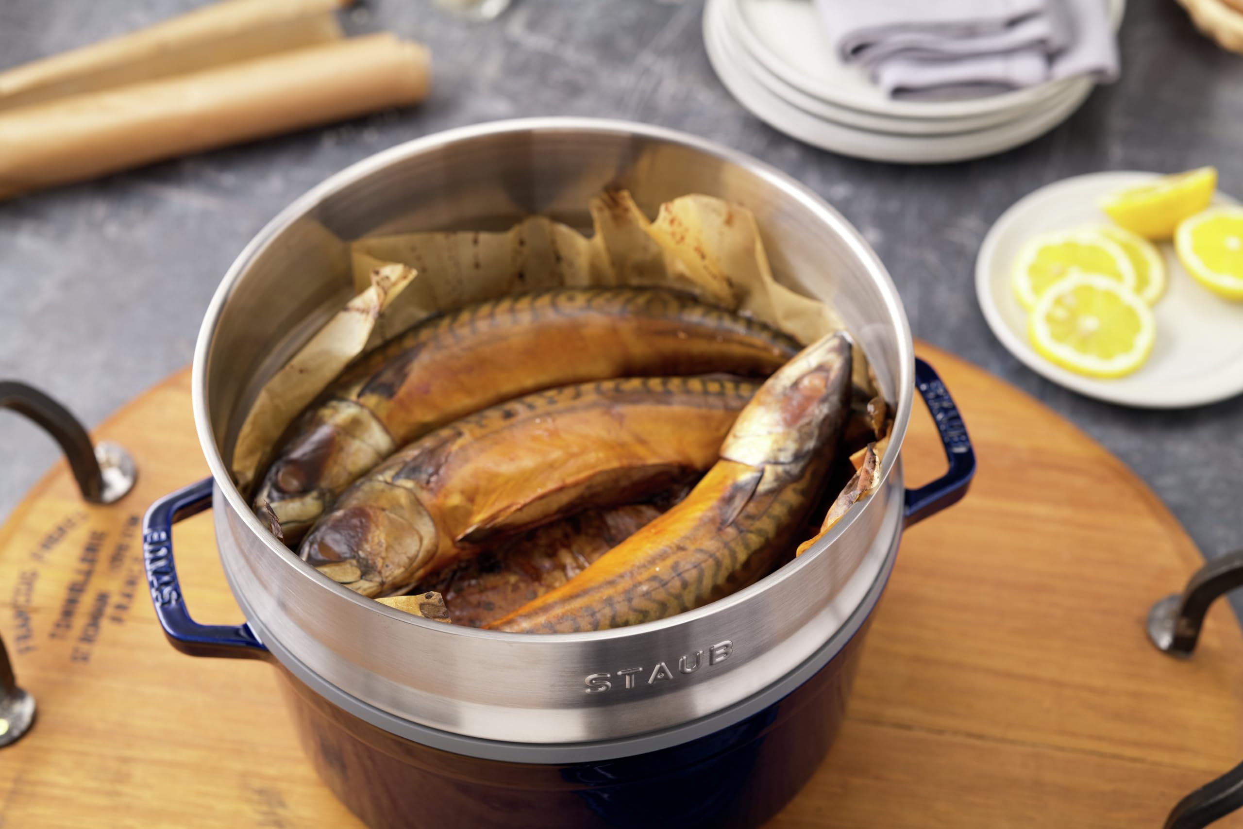 Amazon.com: STAUB Cocotte with Steamer Round 26cm Dark Blue: Home