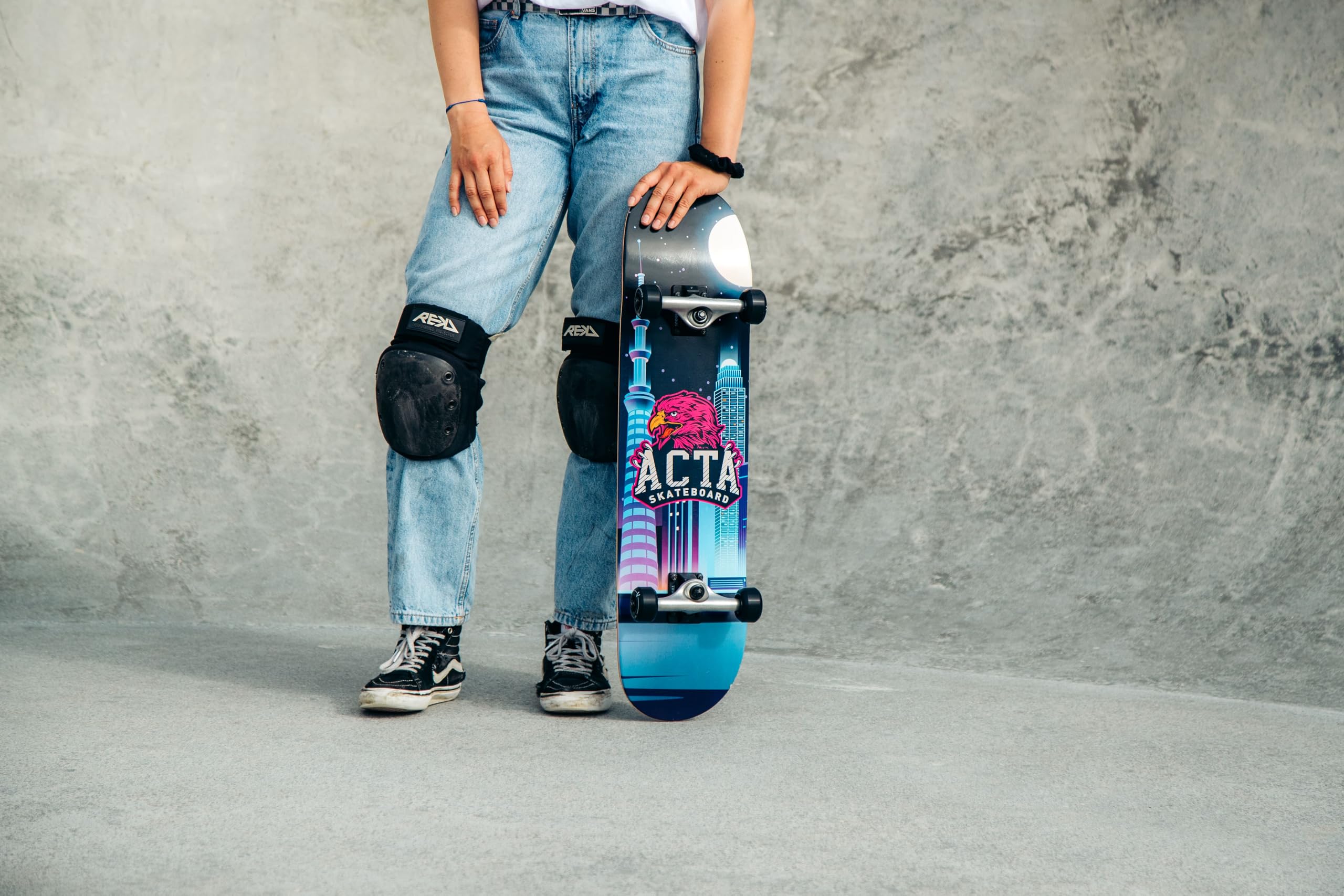 ACTA Complete College 8" – Skateboard Complet Polyvalent pour Débutants