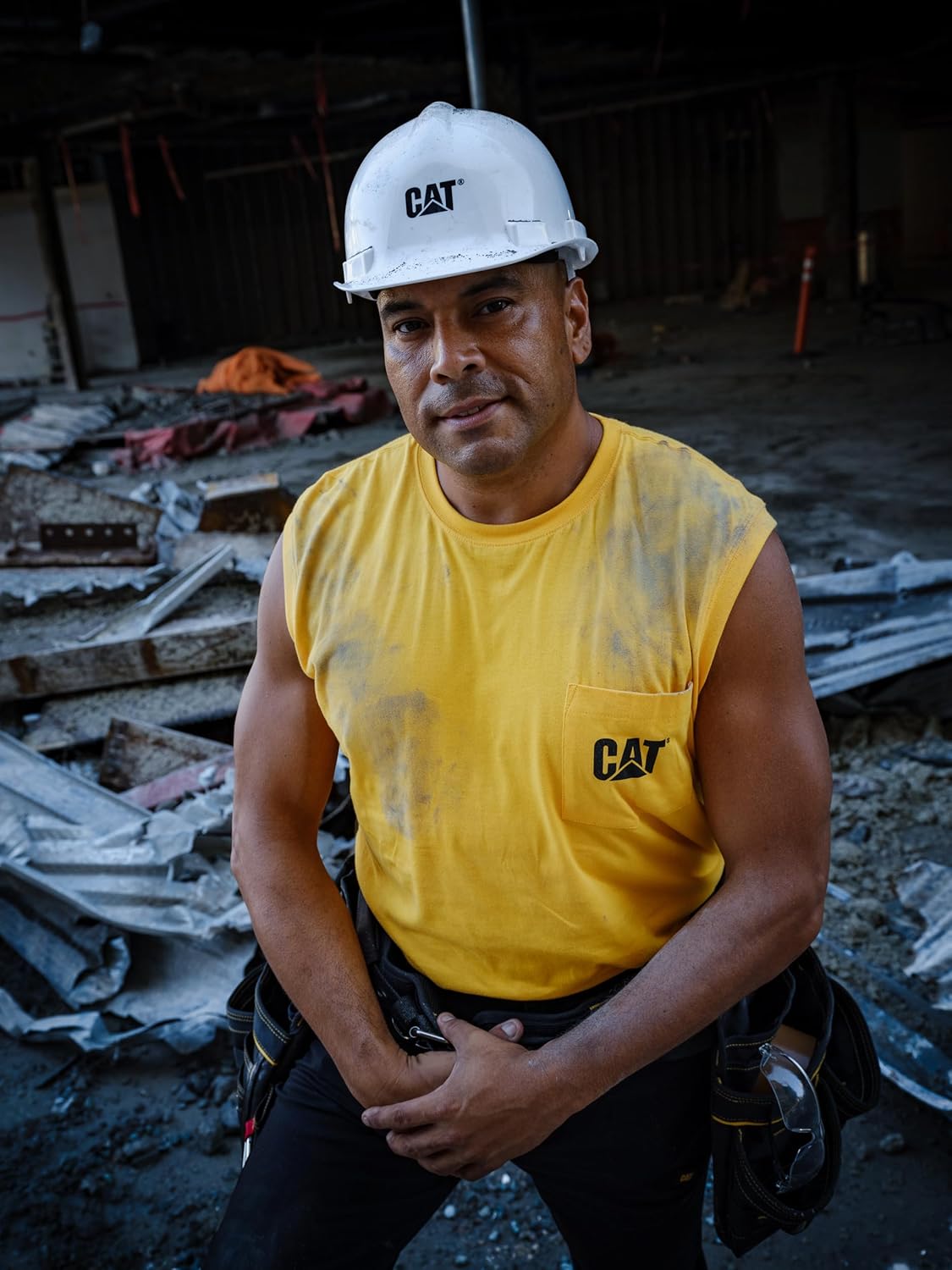 Caterpillar Men's Trademark Sleeveless Pocket T-Shirt - Image 3