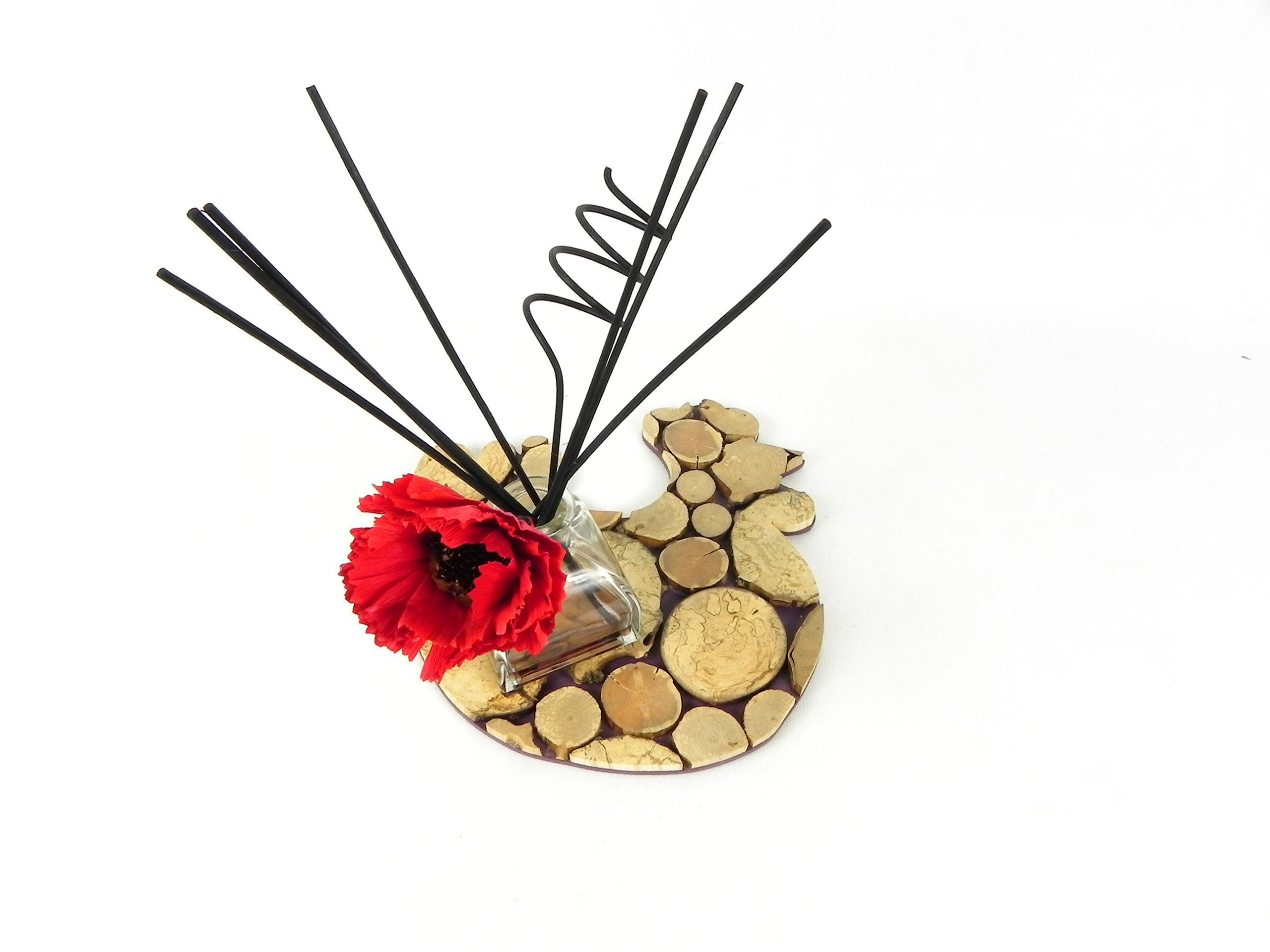 Dessous de plat en bois, en forme de poule, design moderne scandinave, fait main avec des rondins de bois naturel