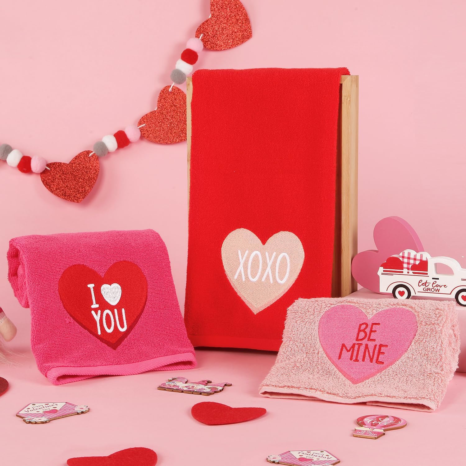 Quera 3枚パック バレンタインデー ハンドタオル ピンク レッド ラブ 綿100% 刺繍 XOXO Be Mine 浴室装飾セ