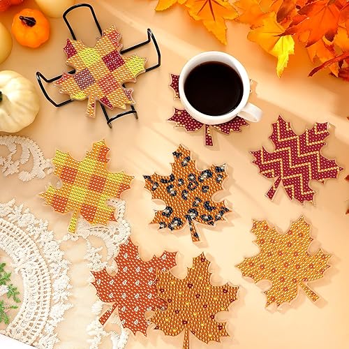 Miniatura 4 de FairySandy Juego de 10 posavasos de pintura de diamantes con tema de hoja de arce de otoño para Acción de Gracias con soporte, kits de posavasos de