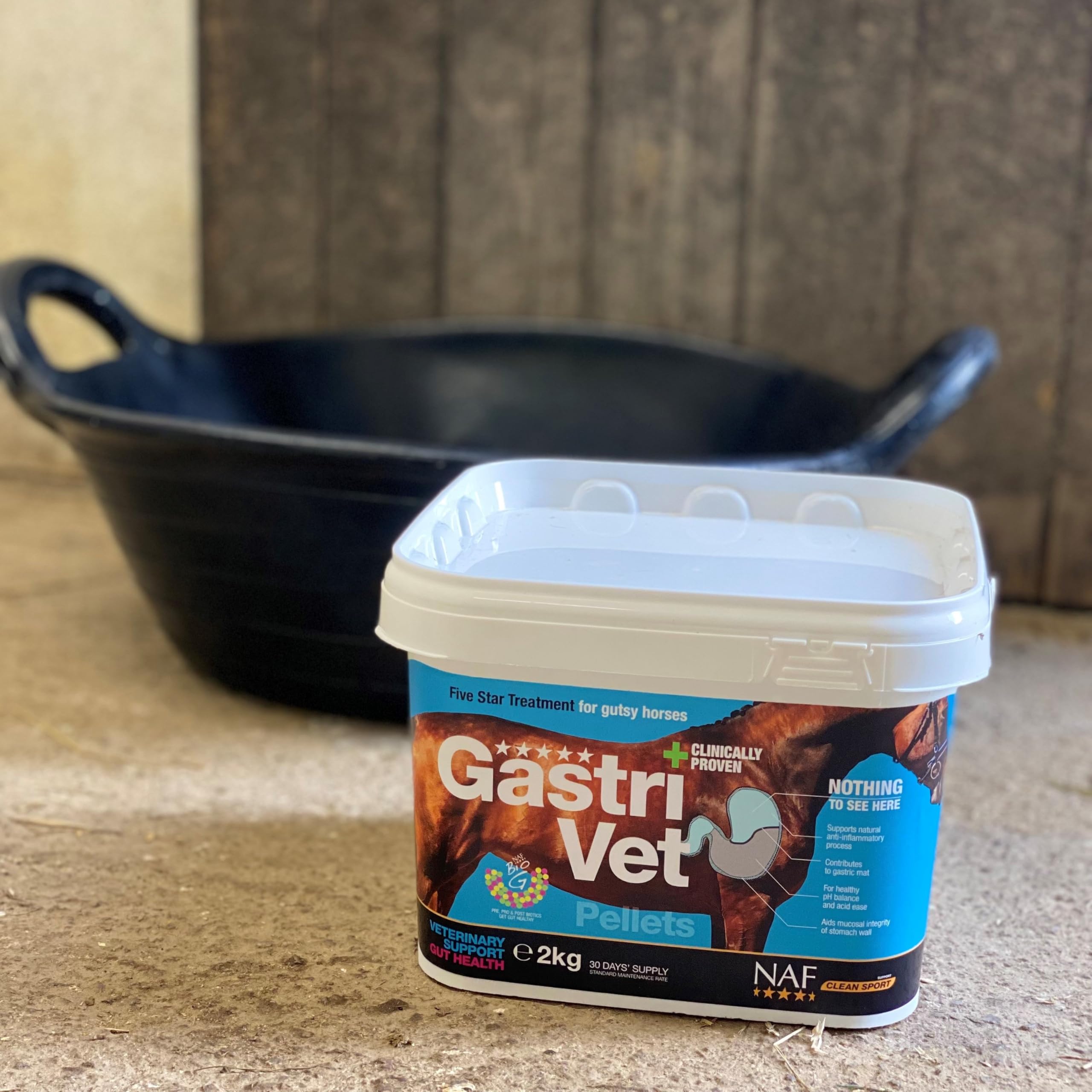 NAF Five Star GastriVet 2 kg – Apoyo estomacal avanzado para Caballos – Contiene prebióticos, probióticos y postbióticos – para apoyar la mucosa gástrica y la Salud intestinal