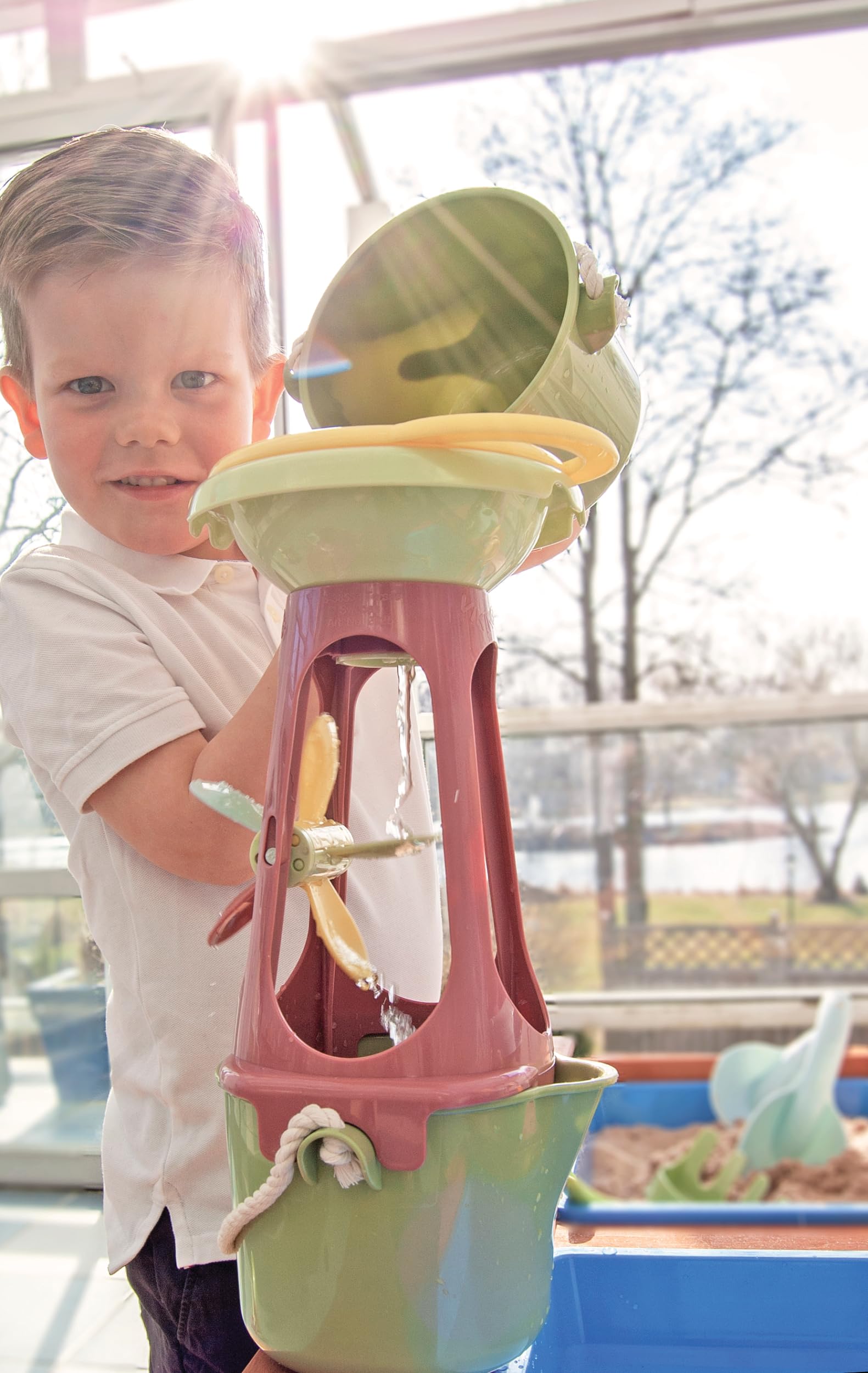 Andreu Toys - Ecoline Sand Mill Sieve & Bucket Giocattoli per la casa, Multicolore (20-82050)