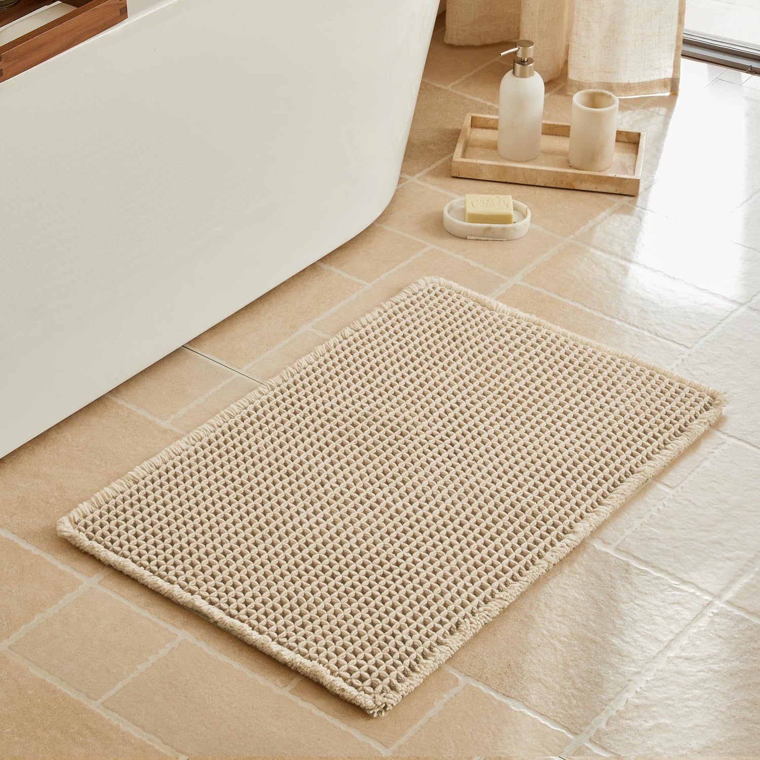 Triohero Waffle Bath Mat, Boho Bathroom Rugs Non Slip Washable, Ultra Soft Super Absorbent Quick Dry Farmhouse Bathroom Decor, 20" x 30", Pale Beige