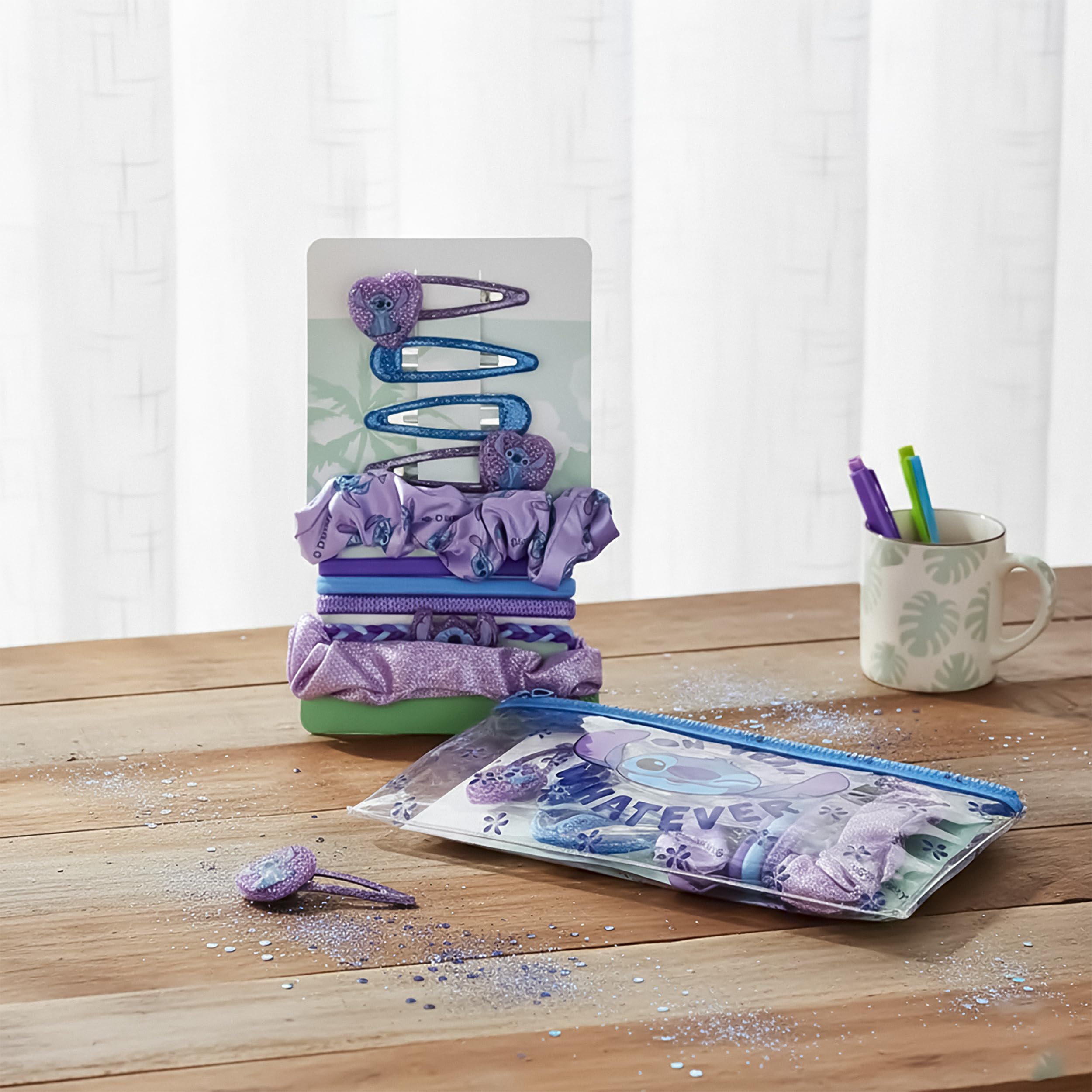 Zestaw kosmetyczny Stitch – zawiera 2 gumki do włosów z tkaniny, 4 spinki do włosów, 4 spinki do włosów i kosmetyczkę - idealny, aby zaskoczyć swoje dziecko - Design inspirowany ściegiem - oryginalny