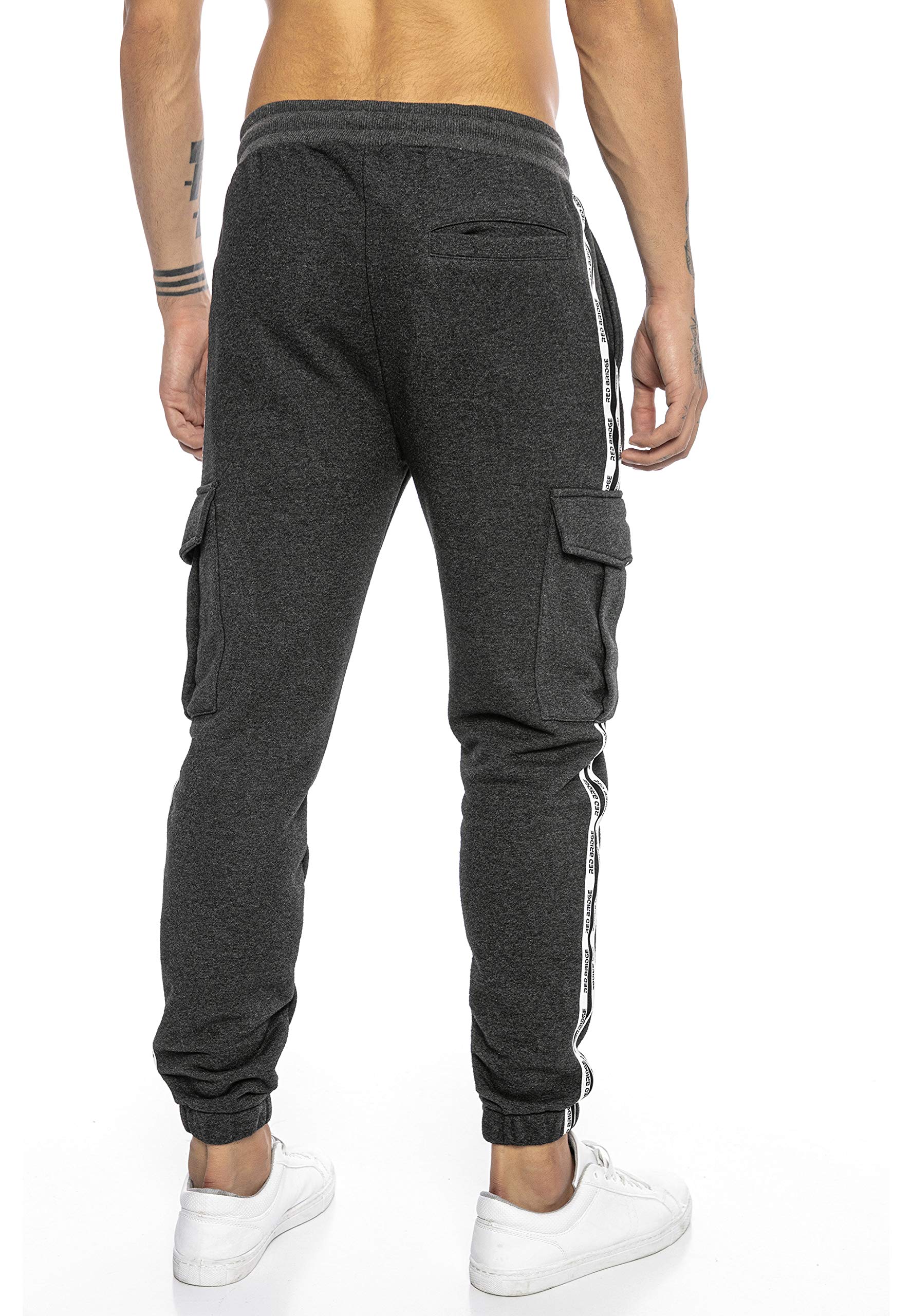 RED BRIDGE Pantalón Chandal para Hombre Joggers Sweat-Pants Premium