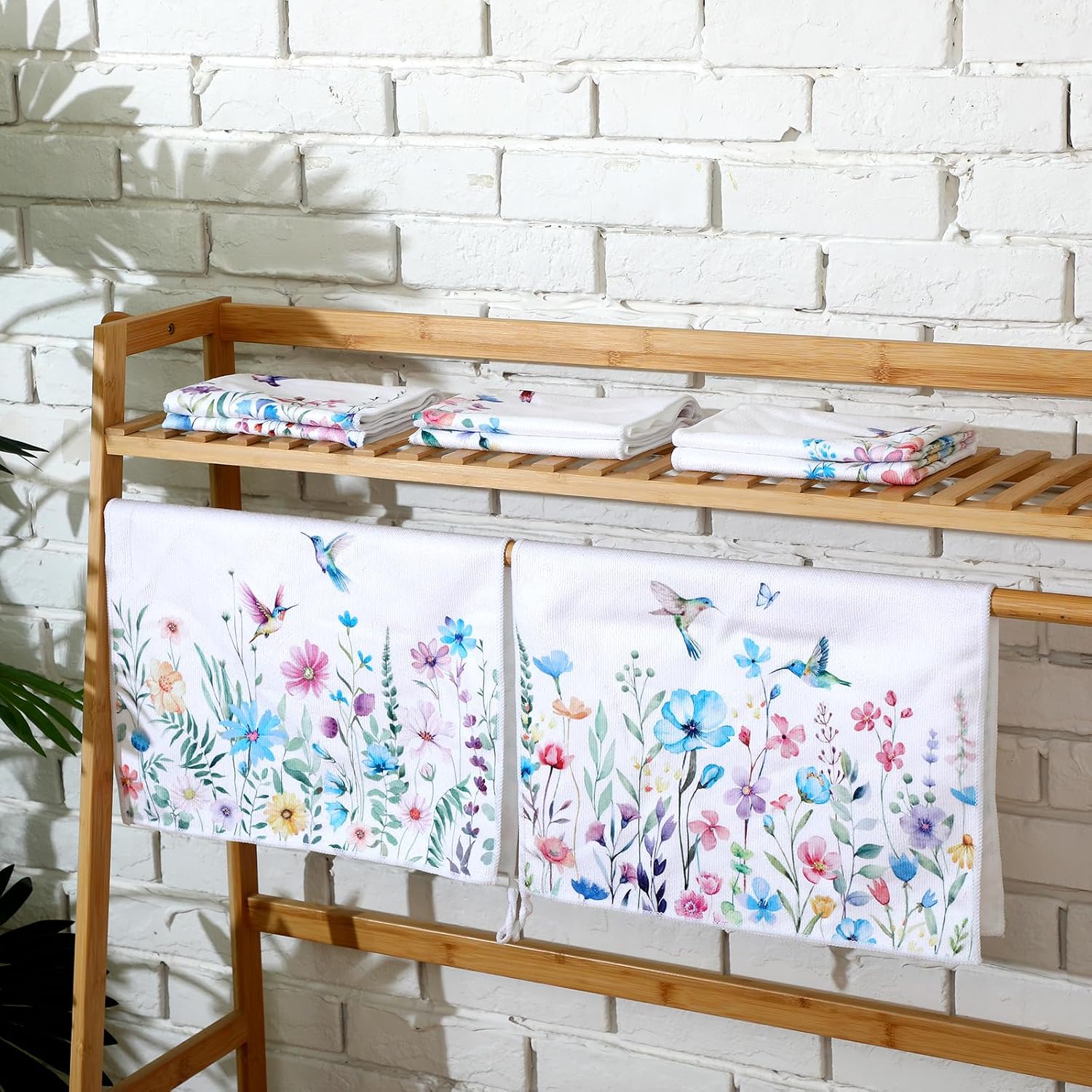 Oudain Set of 6 Wildflower Hummingbirds Kitchen Towels Floral Dish Hand Tea Towels for Bird Lovers Women Spring Summer Party Holiday Supply Bathroom Housewarming Gift