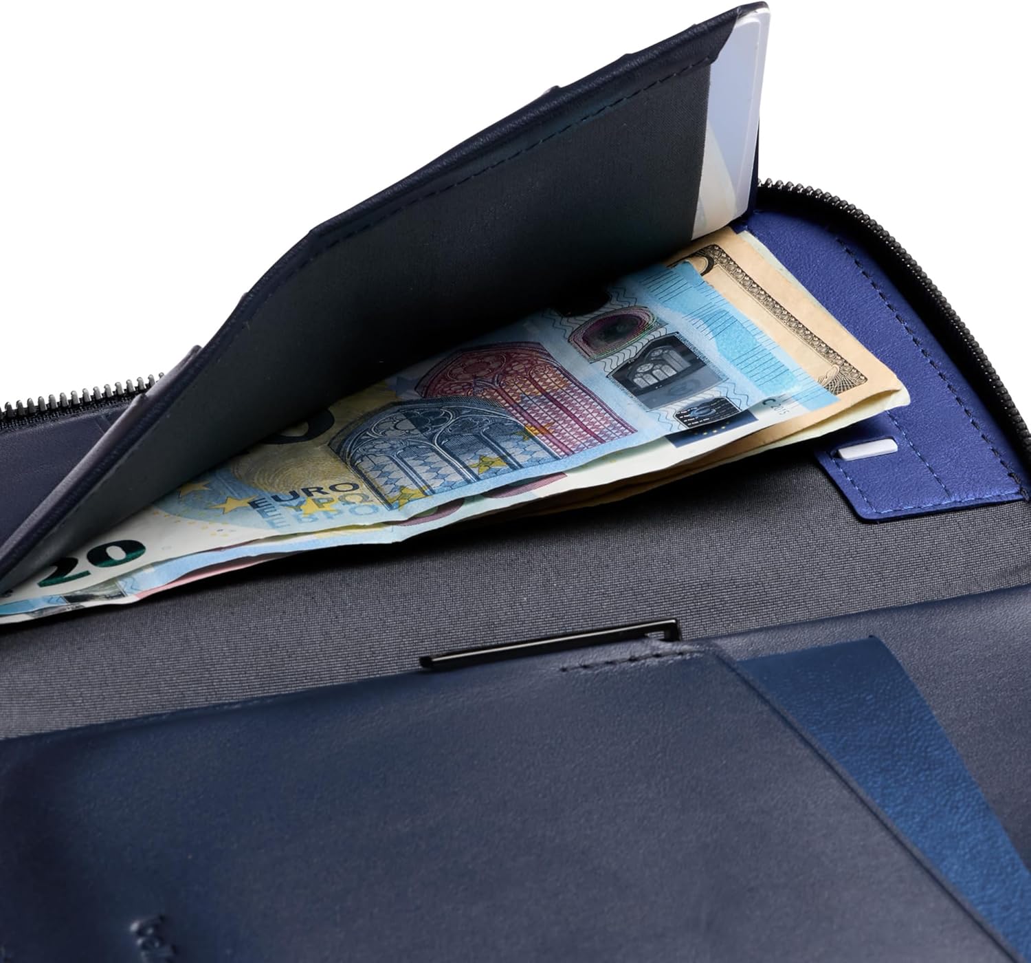 Bellroy Travel Folio – Second Edition - Navy